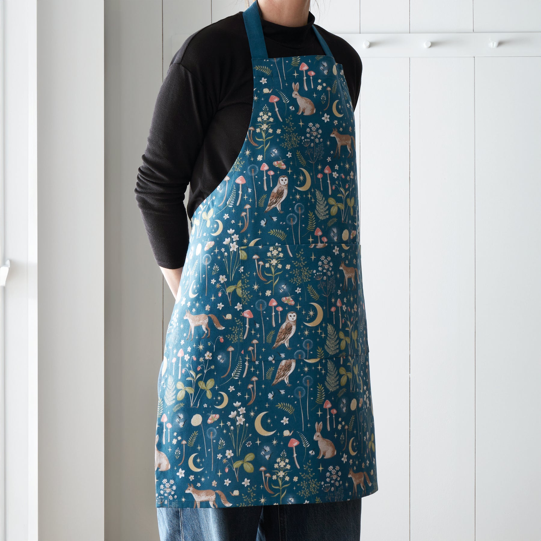Catherine Lansfield Enchanted Twilight Apron Navy