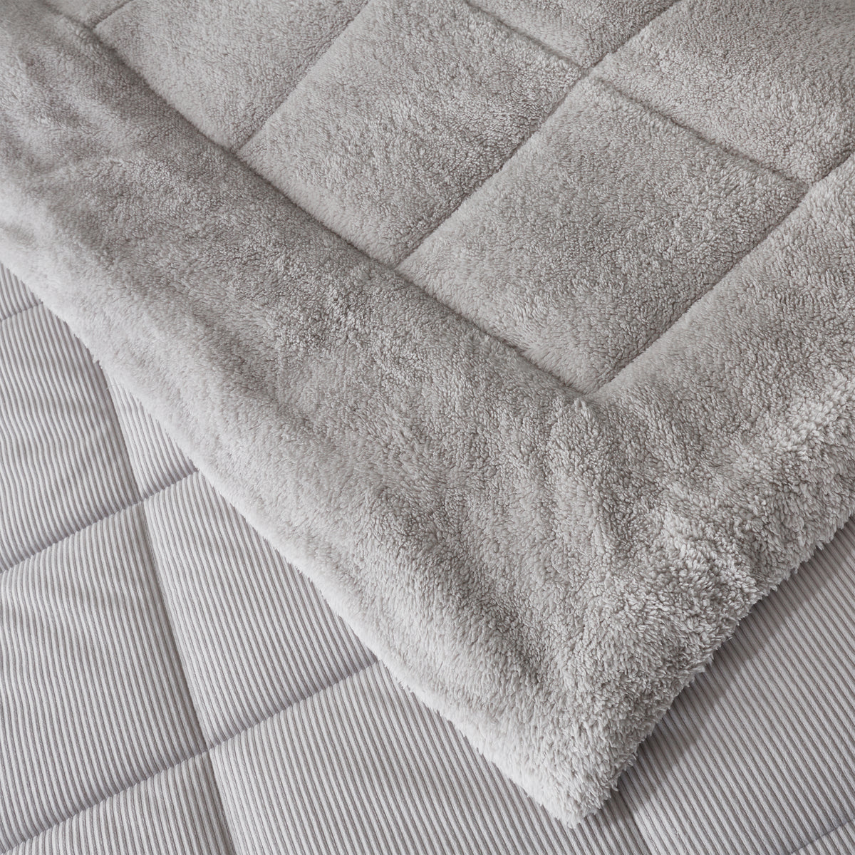 Catherine Lansfield Cosy Cord 6.5 Tog Coverless Comforter 200cm x 220cm Bedspread Silver