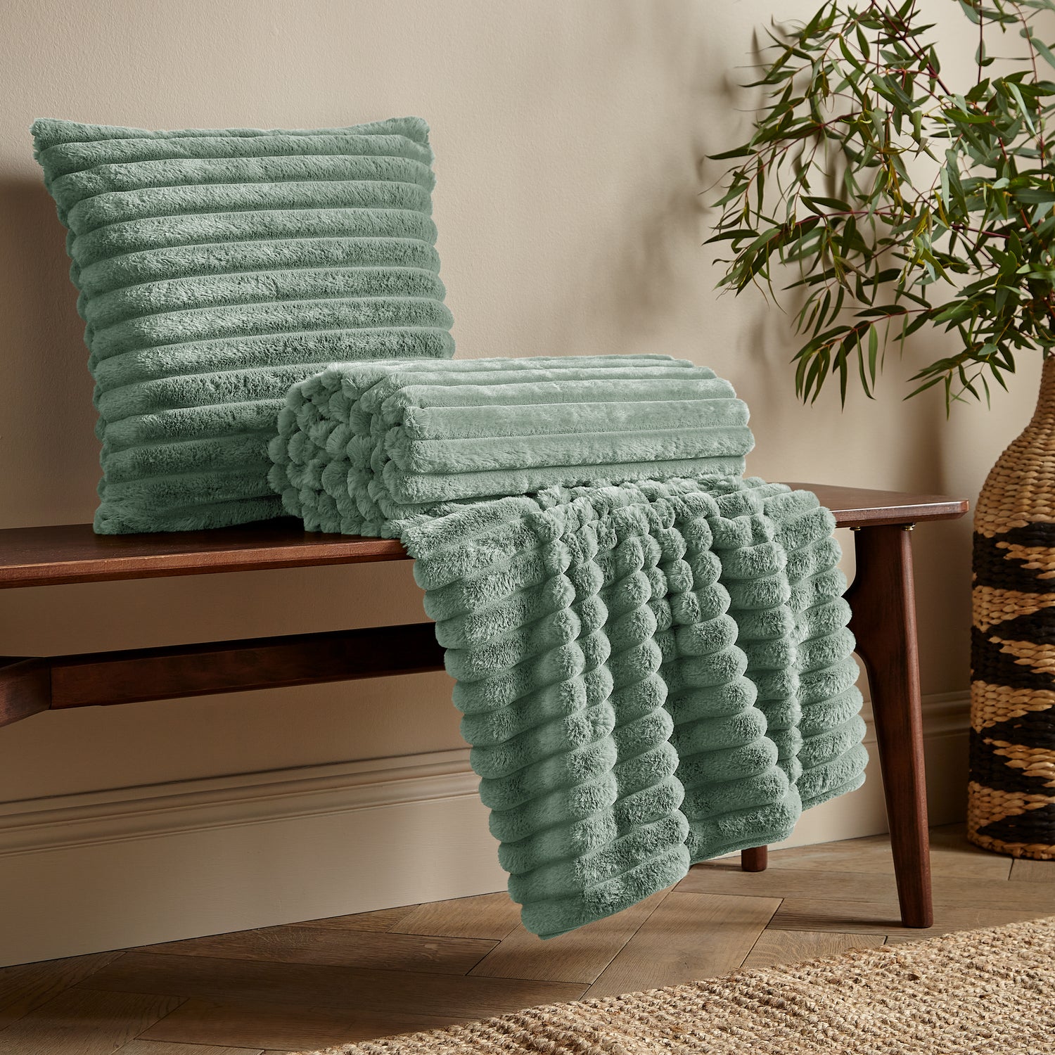 Catherine Lansfield Cosy Ribbed Soft Touch Velvet 45cm x 45cm Filled Cushion Green