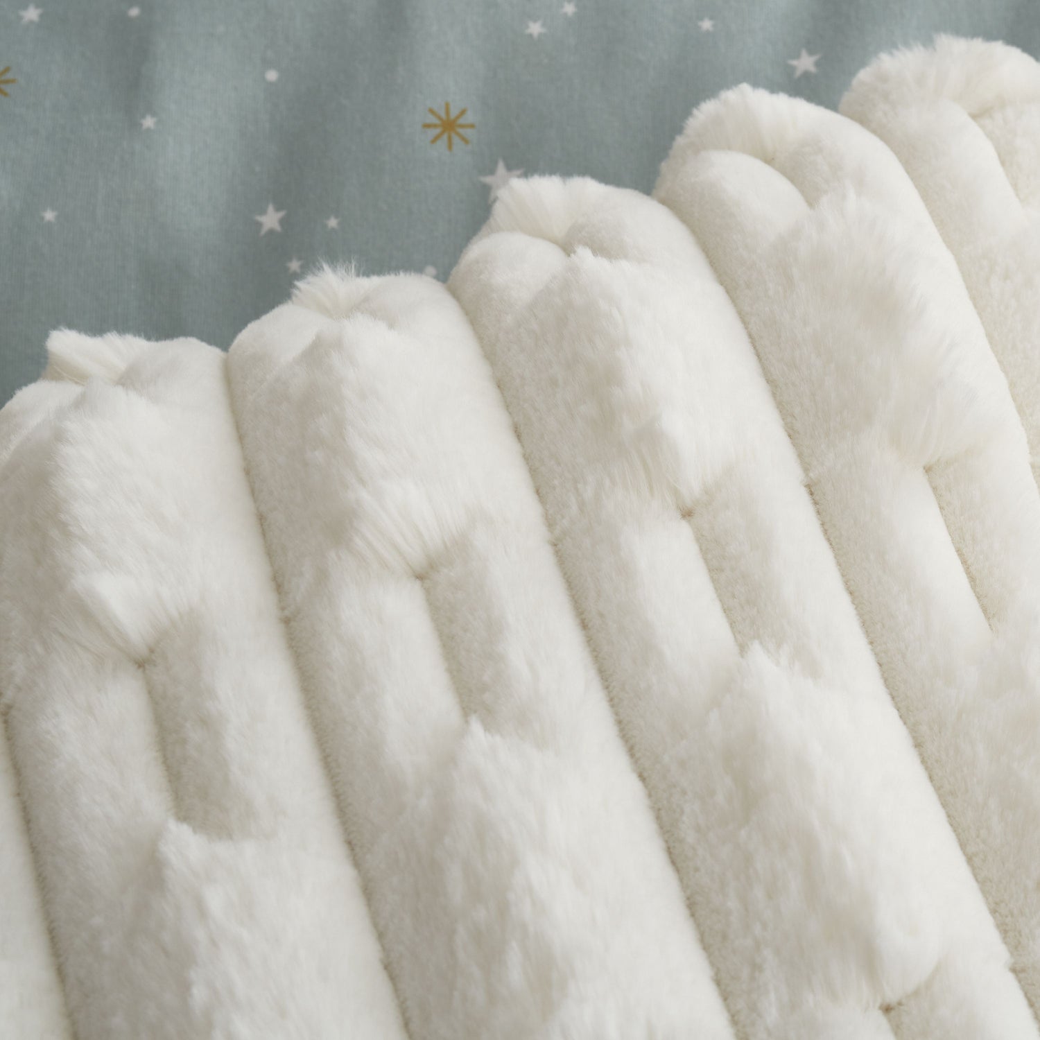 Bianca Carved Faux Fur 150x200cm Throw Cream