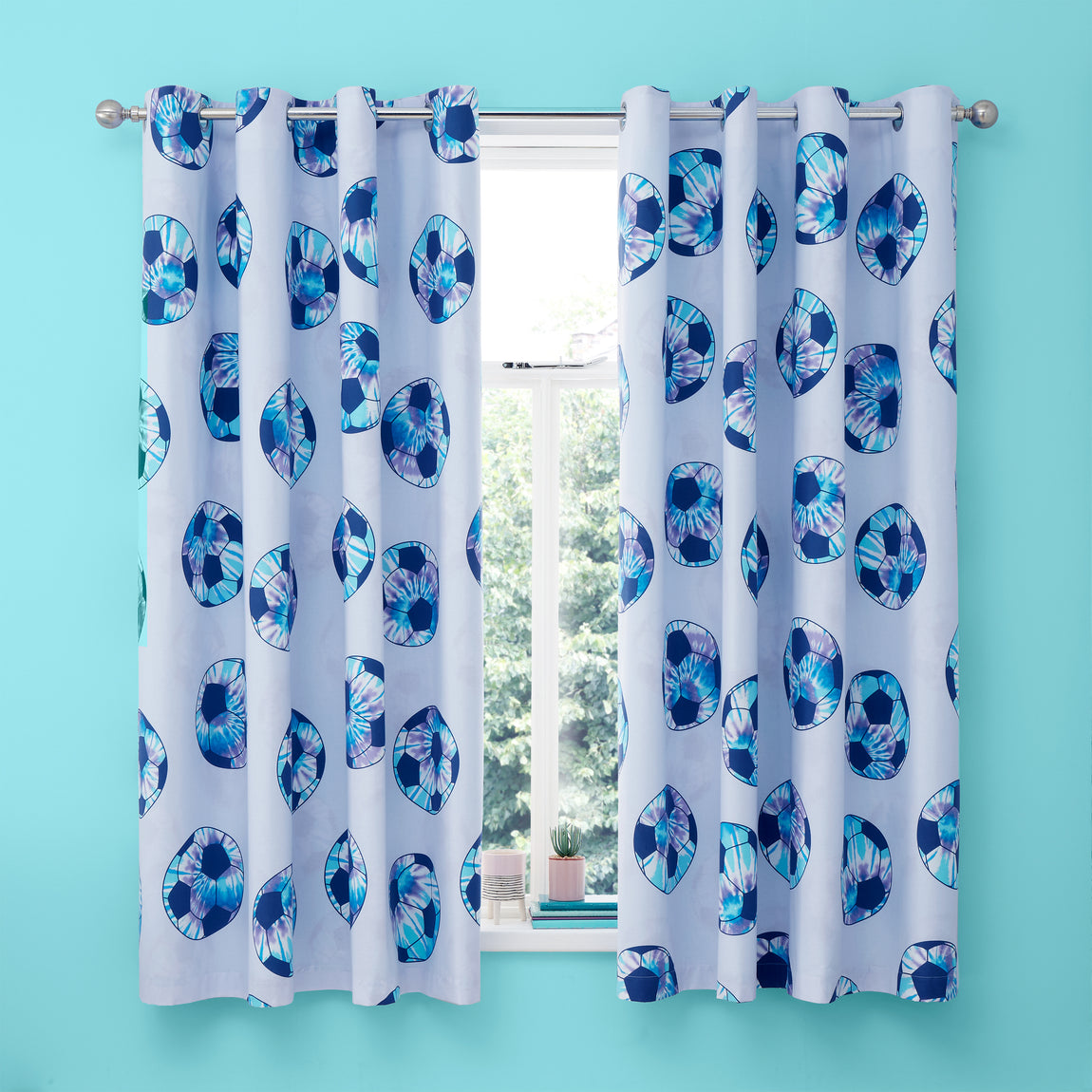 Catherine Lansfield Tie Dye Football Ready Made Eyelet Curtains Lilac