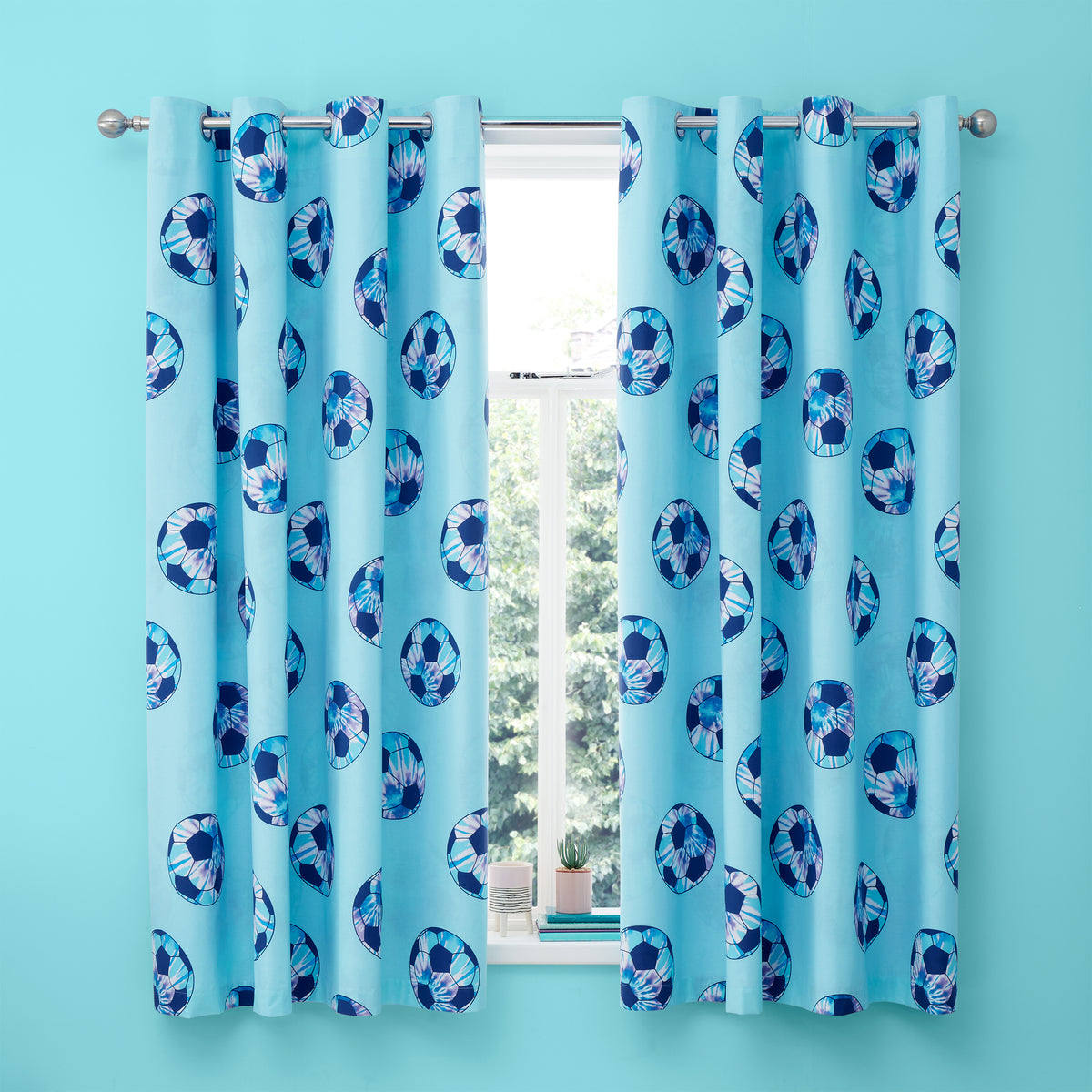 Catherine Lansfield Tie Dye Football Ready Made Eyelet Curtains Lilac