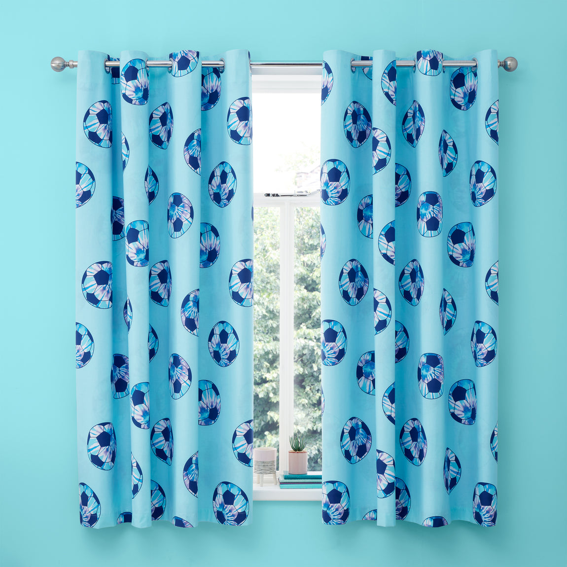 Catherine Lansfield Tie Dye Football Ready Made Eyelet Curtains Lilac