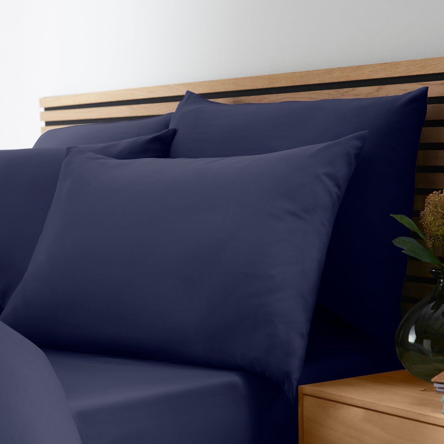 Catherine Lansfield So Soft Easy Iron Four Pack of Housewife Pillowcases Navy Blue