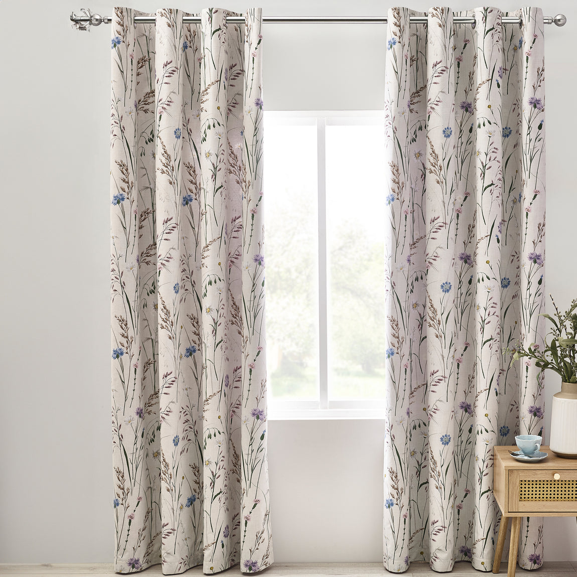 Catherine Lansfield Grasmere Floral Ready Made Eyelet Curtains 66'' x 90'' Lilac