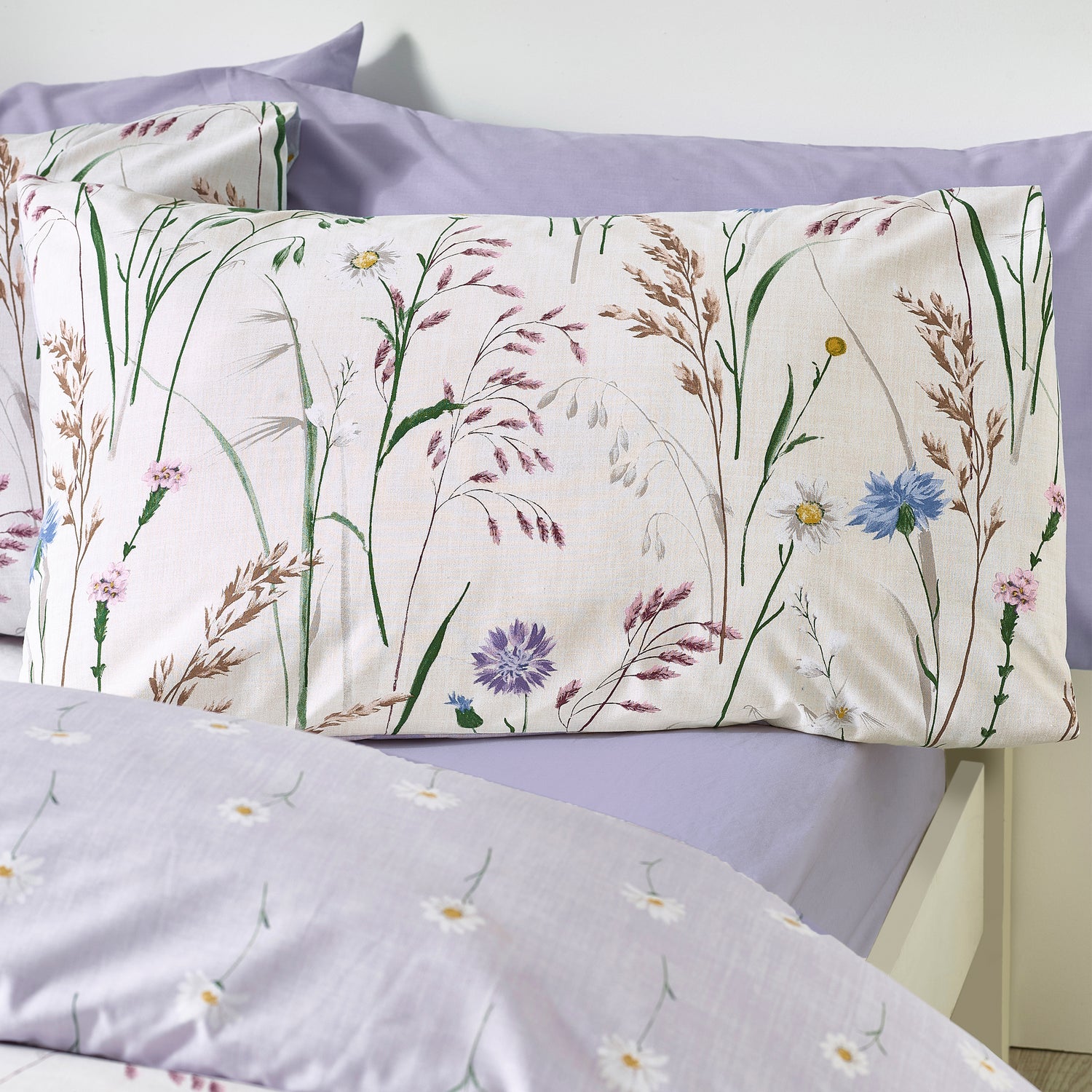 Catherine Lansfield Grasmere Floral Reversible Duvet Cover Bedding Set Lilac