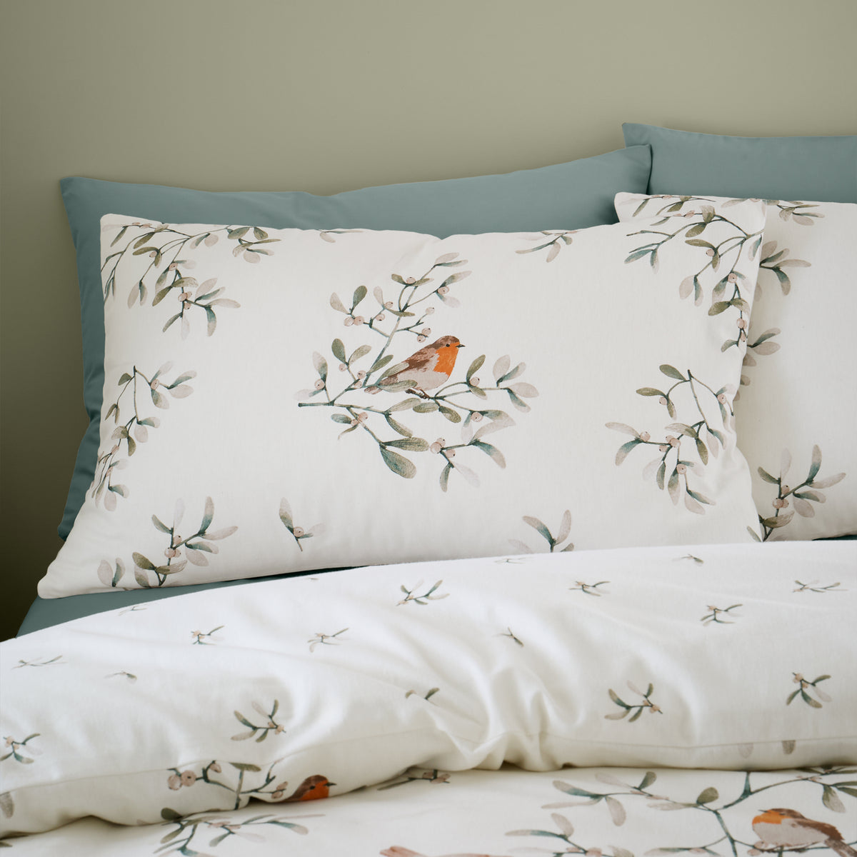 Catherine Lansfield Mistletoe Robins Brushed Duvet Cover Bedding Set Cream