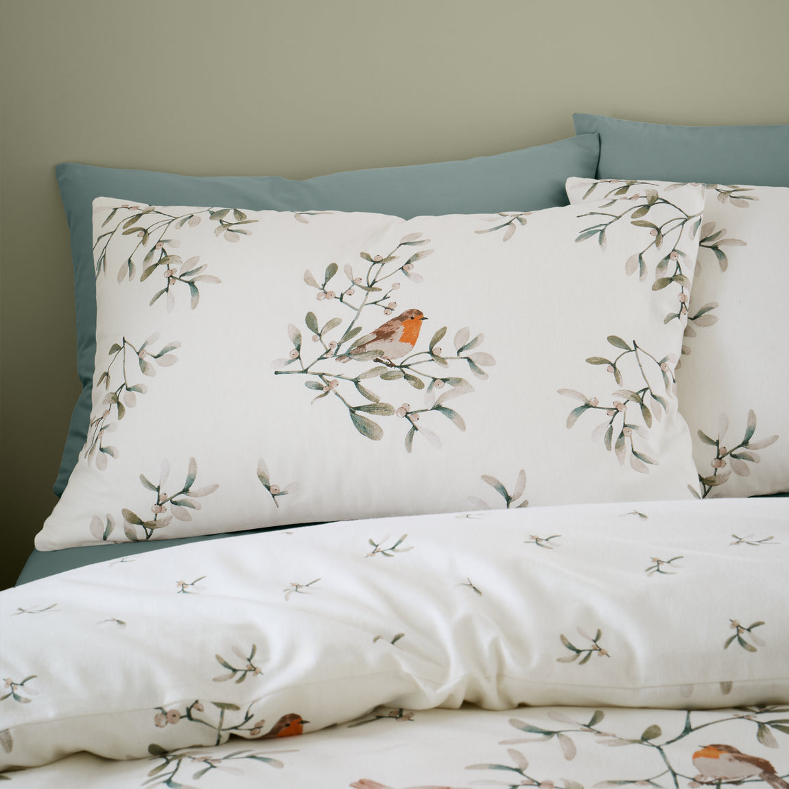 Catherine Lansfield Mistletoe Robins Brushed Duvet Cover Bedding Set Cream
