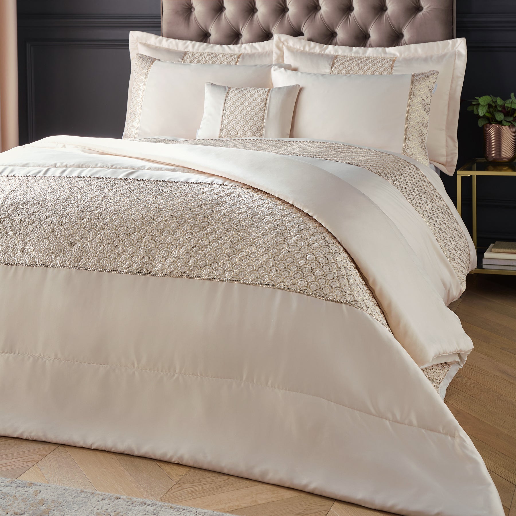 Catherine Lansfield Deco Sequin Filled Boudoir 30cm x 40cm Champagne