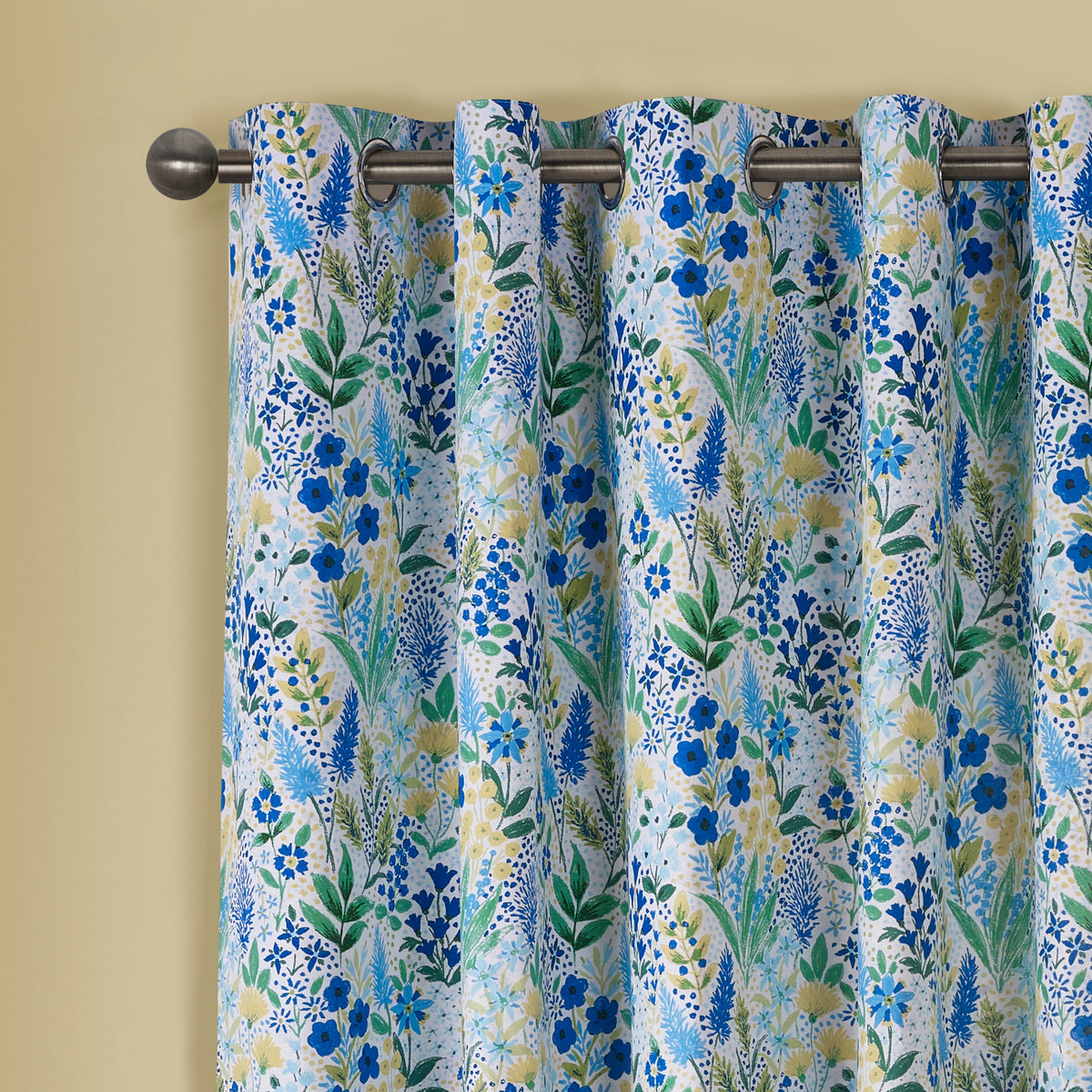 Catherine Lansfield Tilly Floral Reversible Ready Made Eyelet Curtains 66'' x 90'' Blue