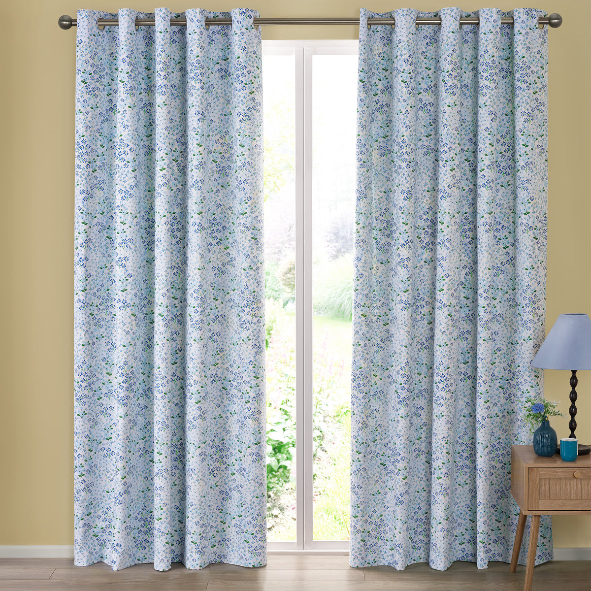 Catherine Lansfield Tilly Floral Reversible Ready Made Eyelet Curtains 66'' x 90'' Blue