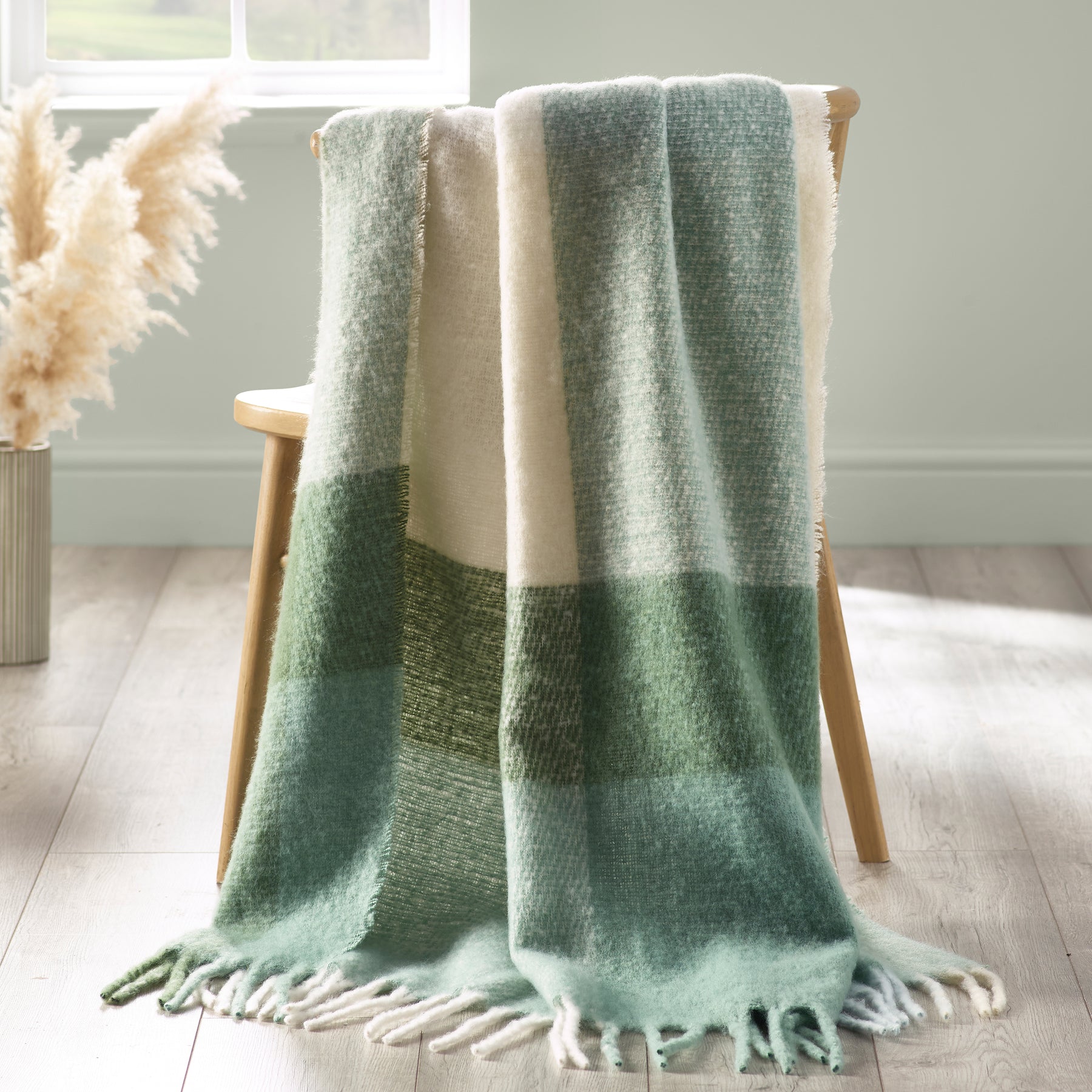 Catherine Lansfield Faux Mohair 130cm x 170cm Check Throw Green