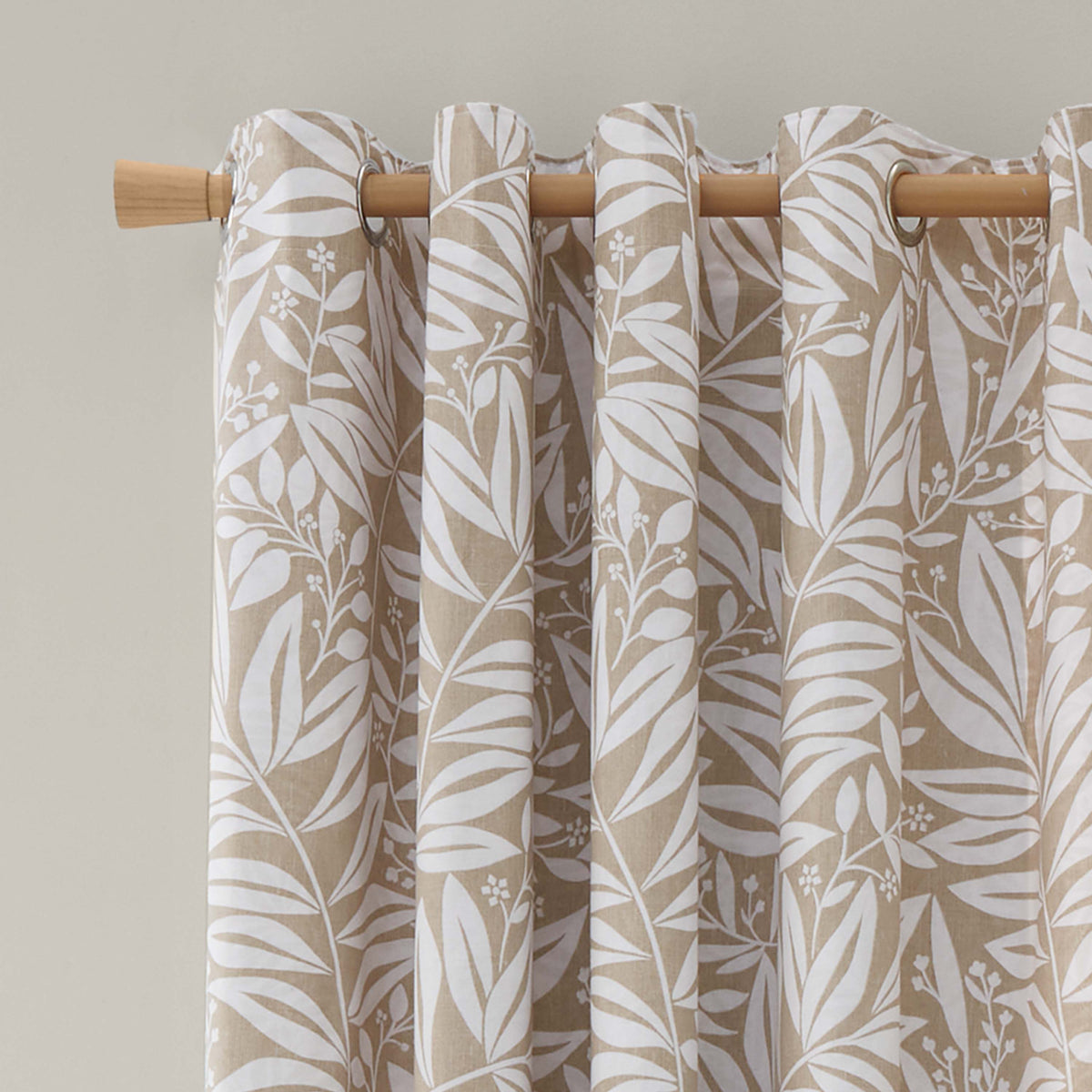 Catherine Lansfield Sorrel Leaf Reversible Ready Made Eyelet Curtains 66'' x 90'' Natural