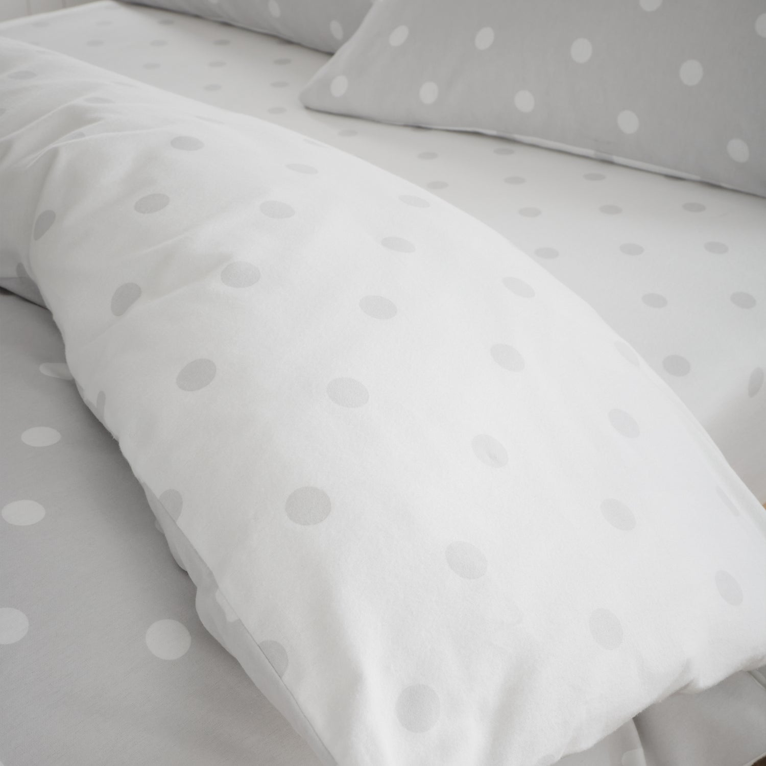 Catherine Lansfield Polka Dot Brushed Bed Linen Fitted Sheet Grey