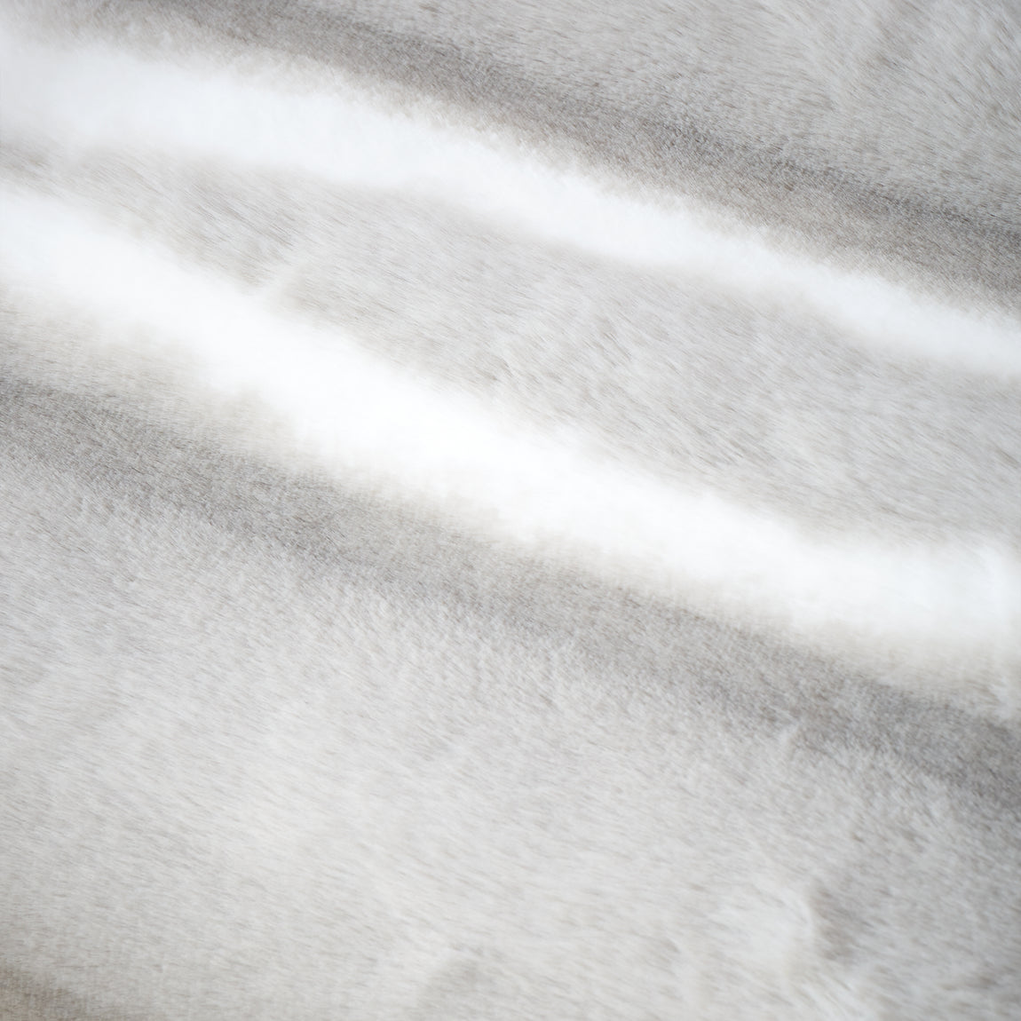 Catherine Lansfield Flint 130cm x 170cm Faux Fur Throw Silver