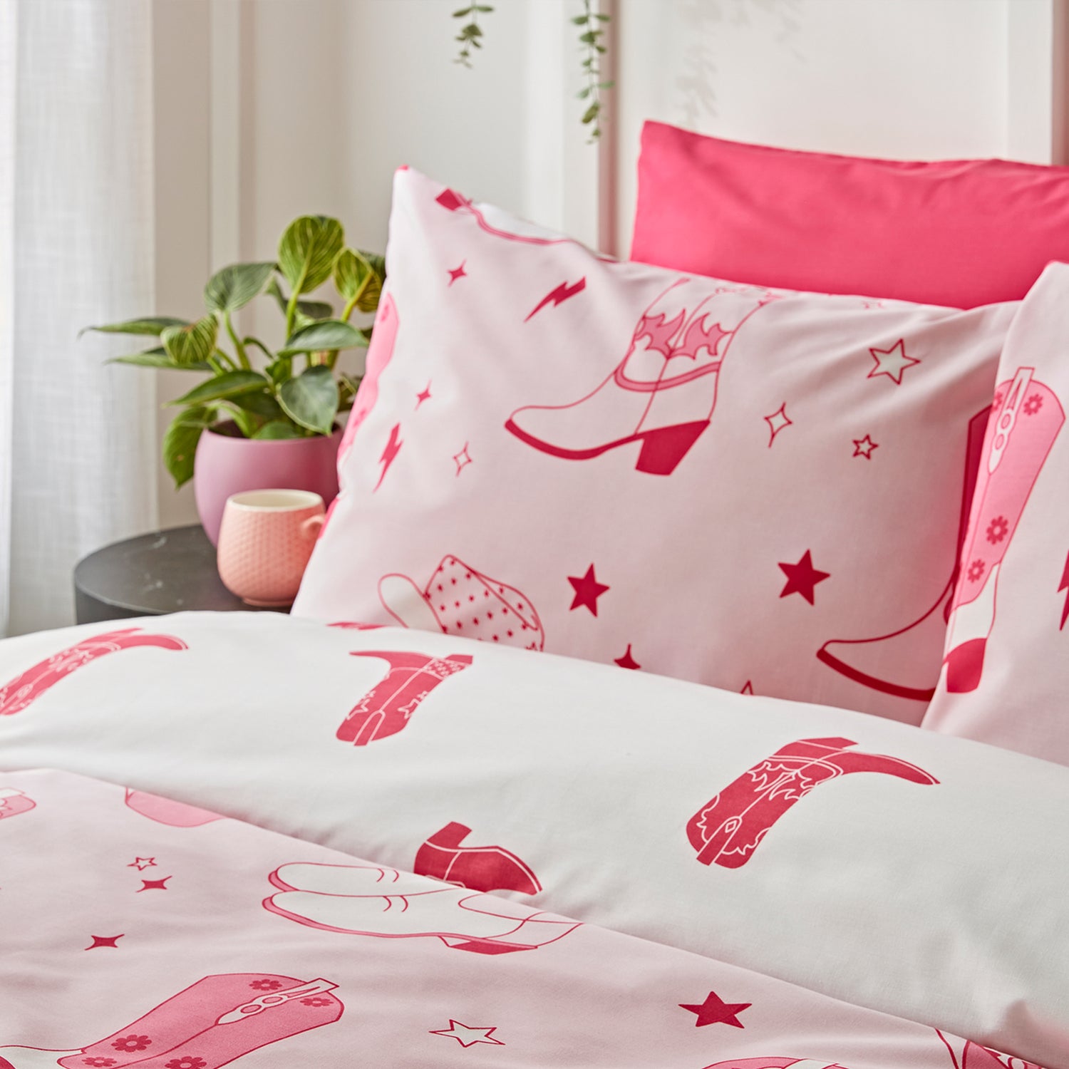 Sassy B Cowgirl Boot Reversible Duvet Cover Bedding Set Pink