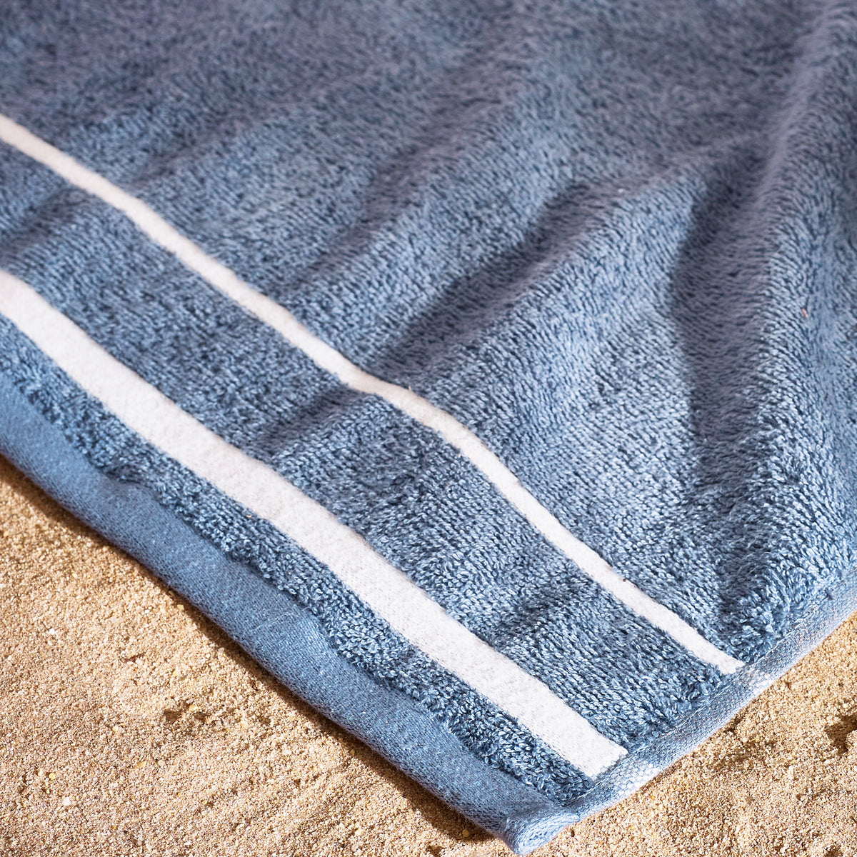 Catherine Lansfield Anchors Absorbent Beach Towel Blue