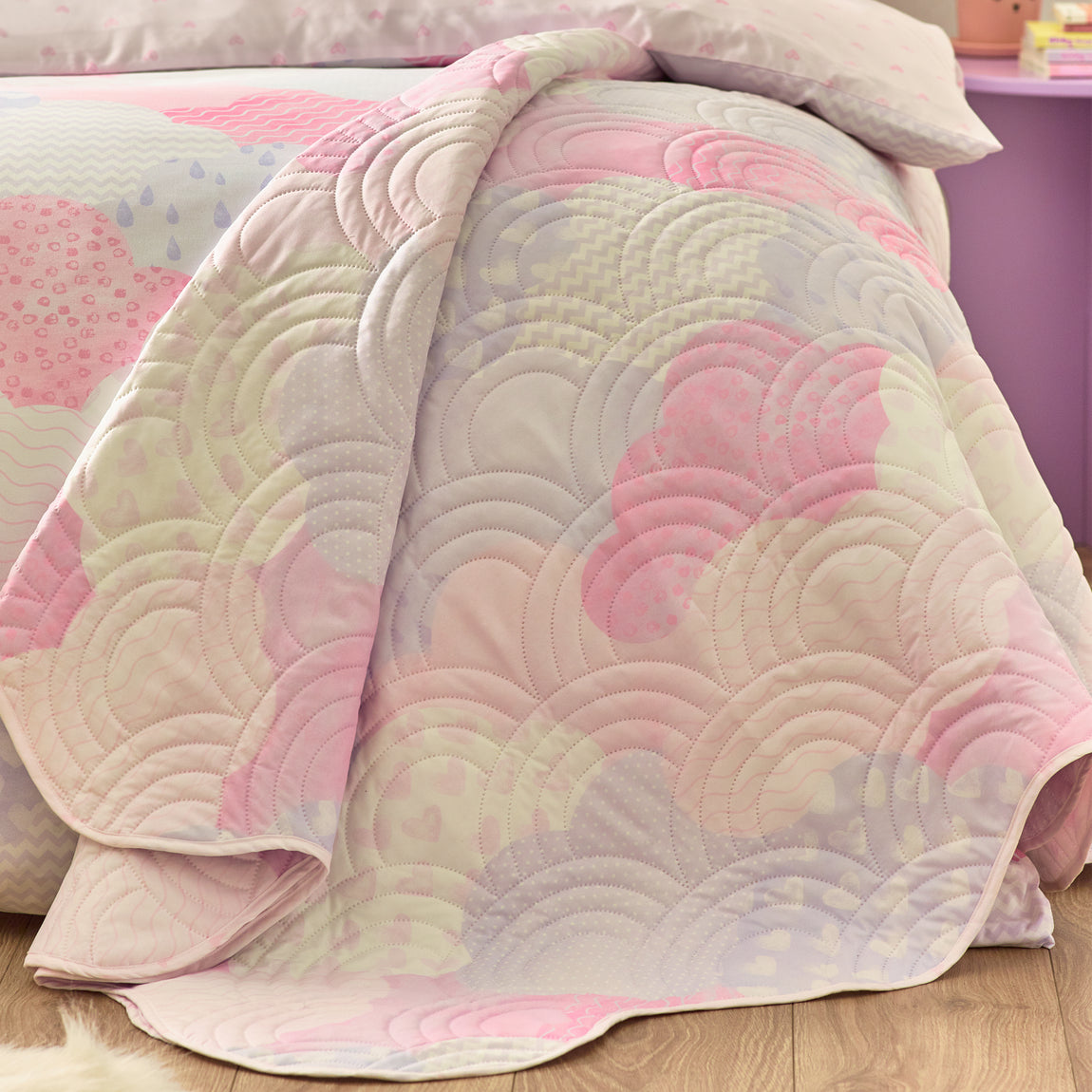 Catherine Lansfield Soft As A Cloud Quilted 150cm x 200cm Bedspread Pink