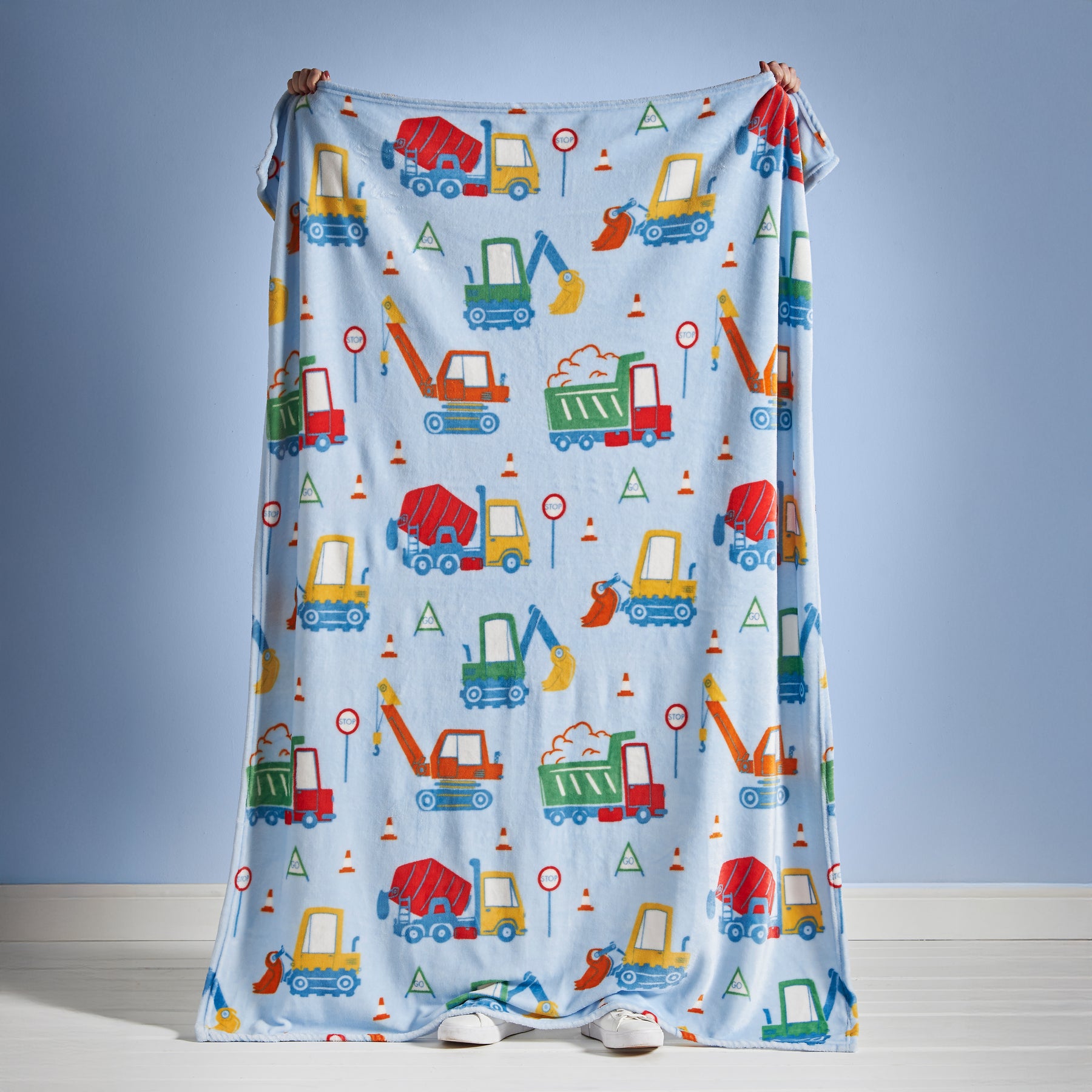 Catherine Lansfield Digger Dreams 130cm x 170cm Fleece Throw Blue