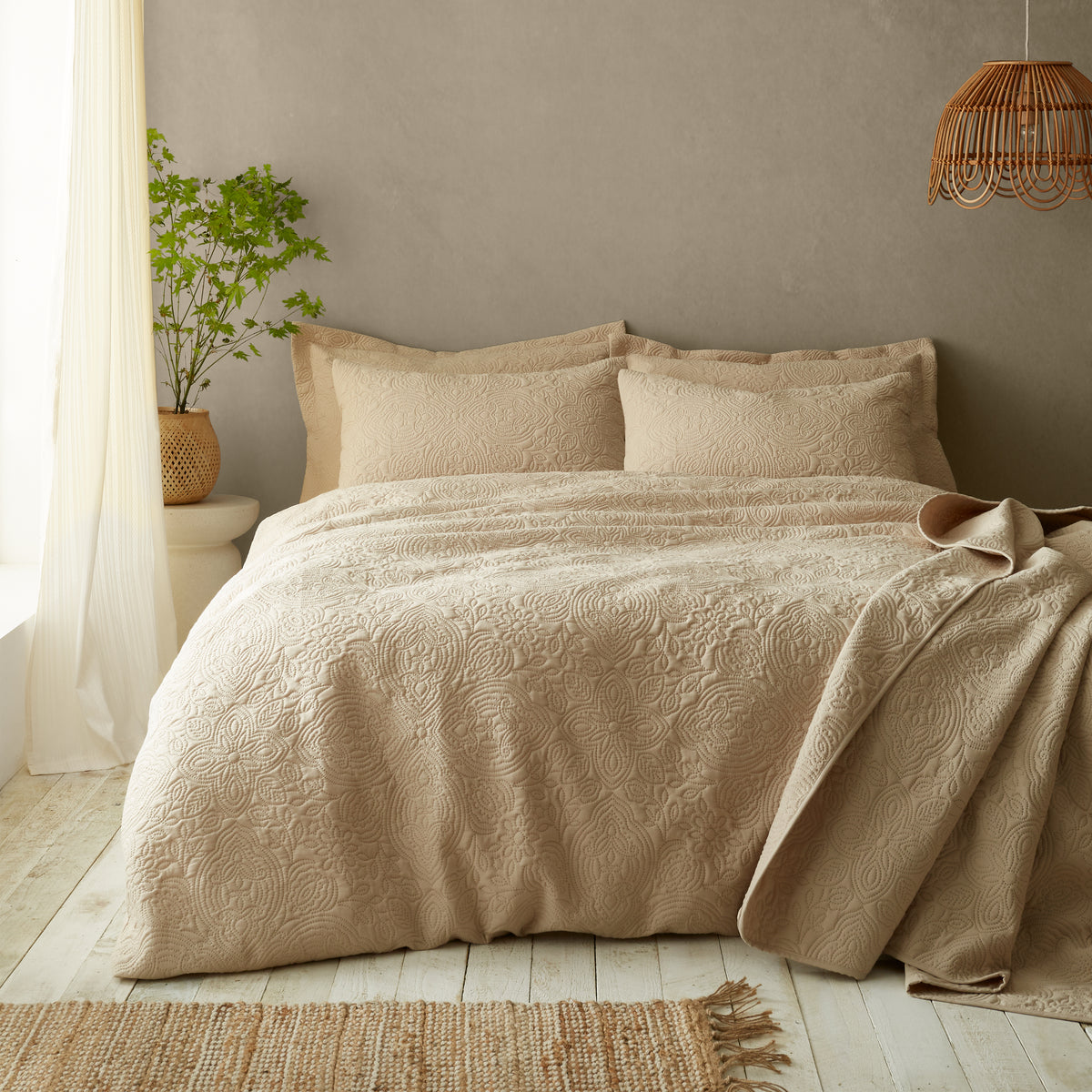 Pineapple Elephant Casablanca Pinsonic Quilted Duvet Cover Bedding Set Natural