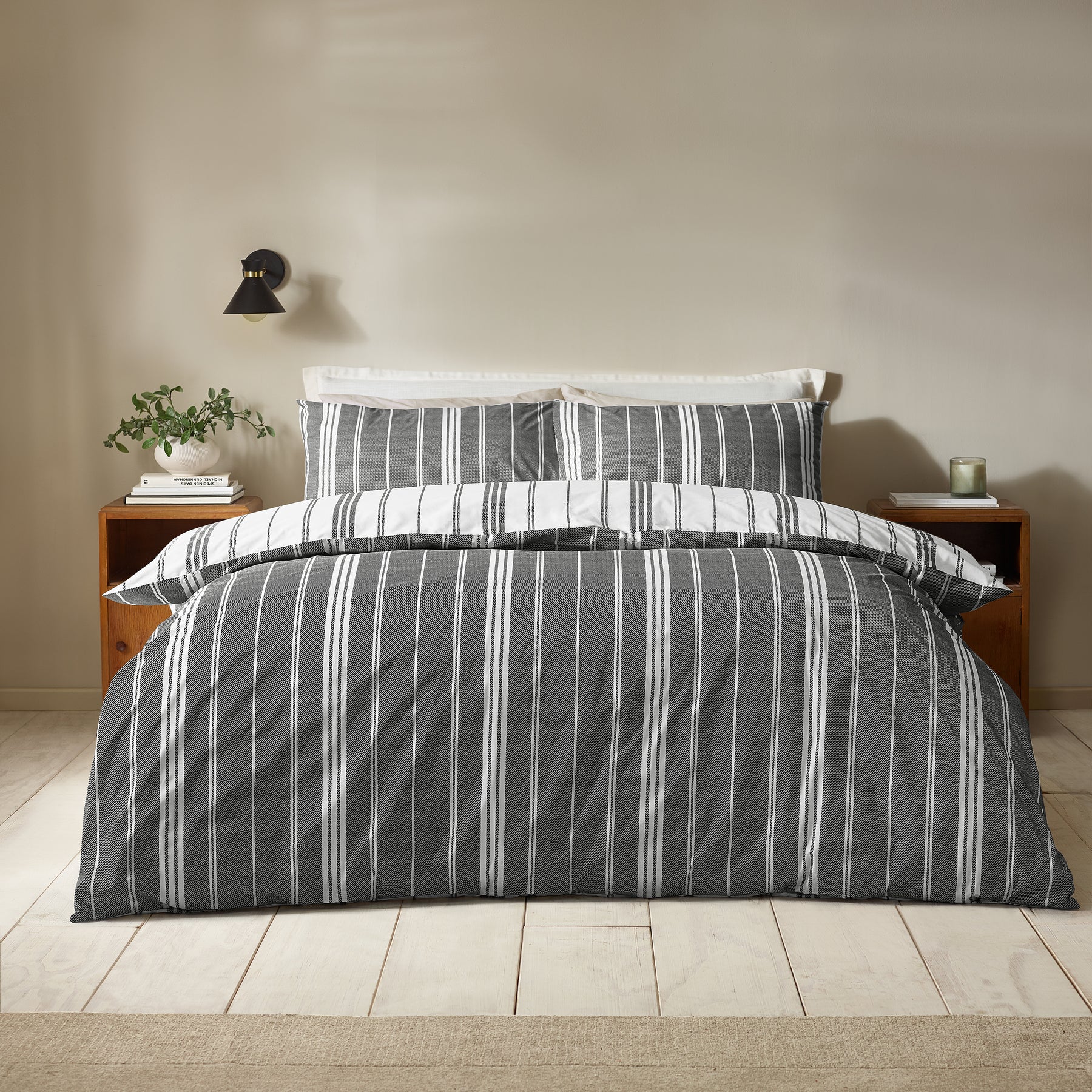 Catherine Lansfield Harbour Stripe Duvet Cover Bedding Set Black