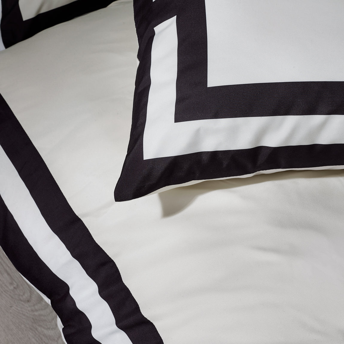 Catherine Lansfield So Soft Mono Panel Duvet Cover Bedding Set Cream