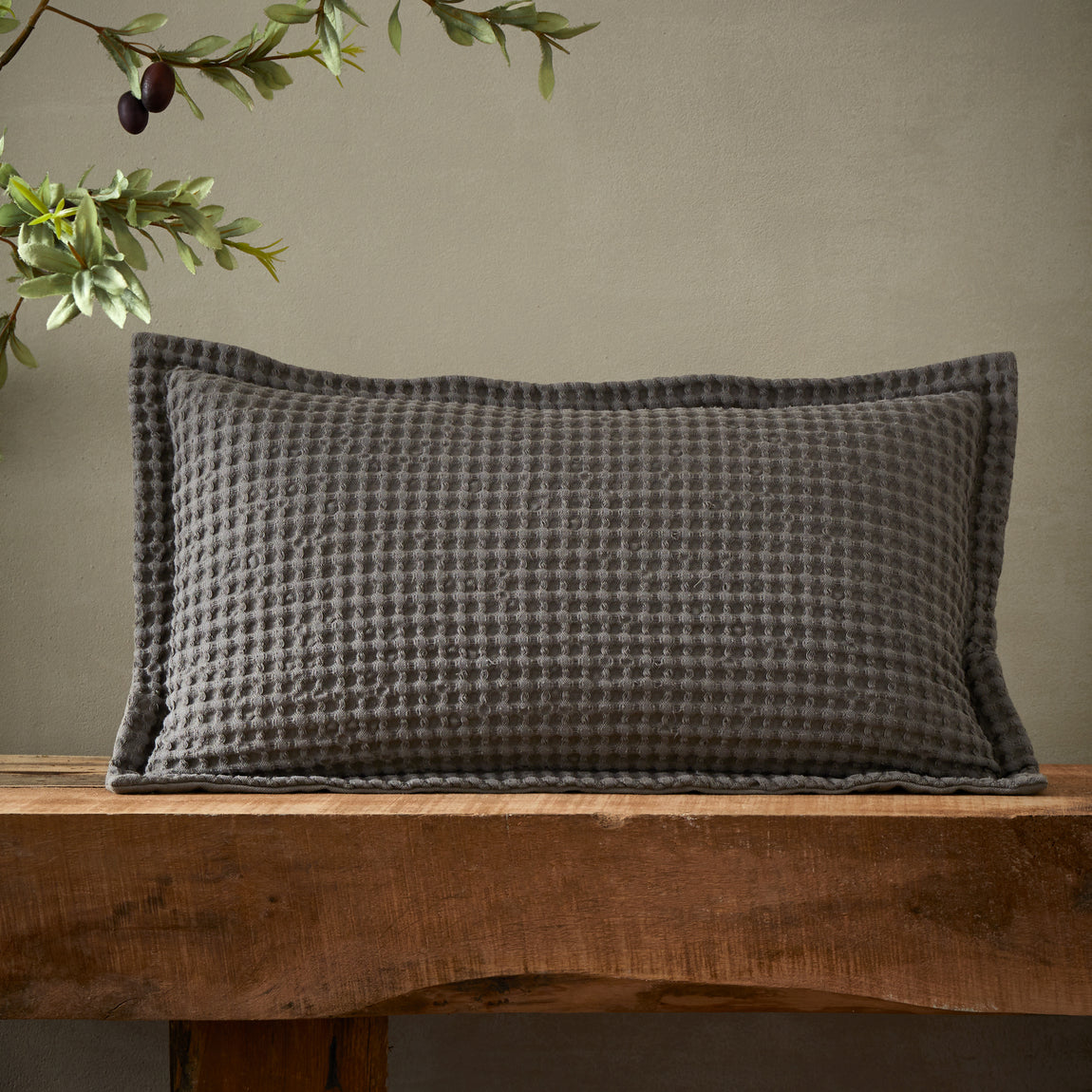 Pineapple Elephant Jaipur Waffle Filled Boudoir 30cm x 50cm Grey