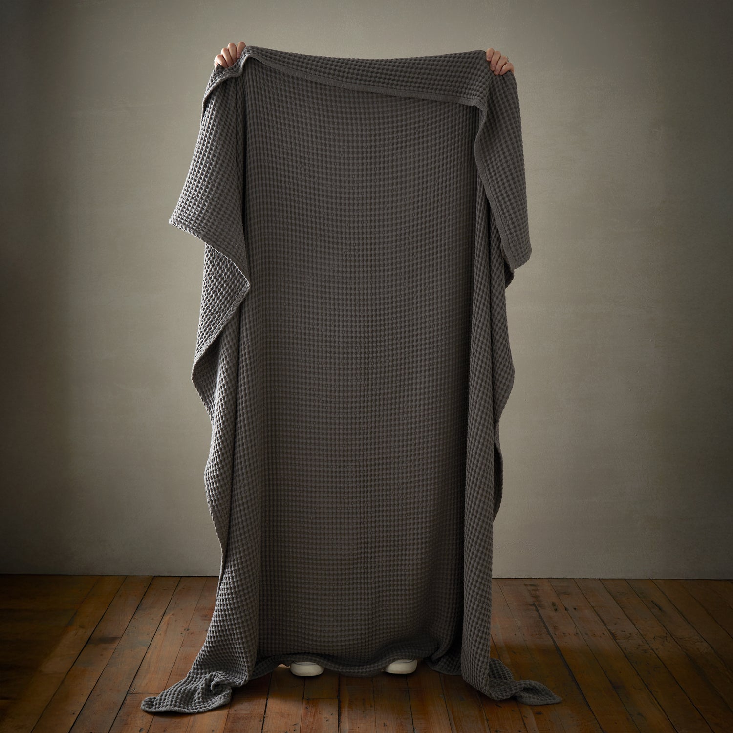 Pineapple Elephant Jaipur 150cm x 200cm Waffle Throw Grey