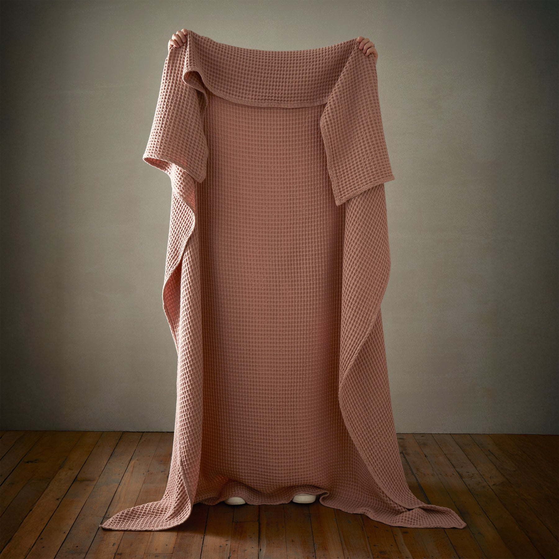 Pineapple Elephant Jaipur 150cm x 200cm Waffle Throw Pink