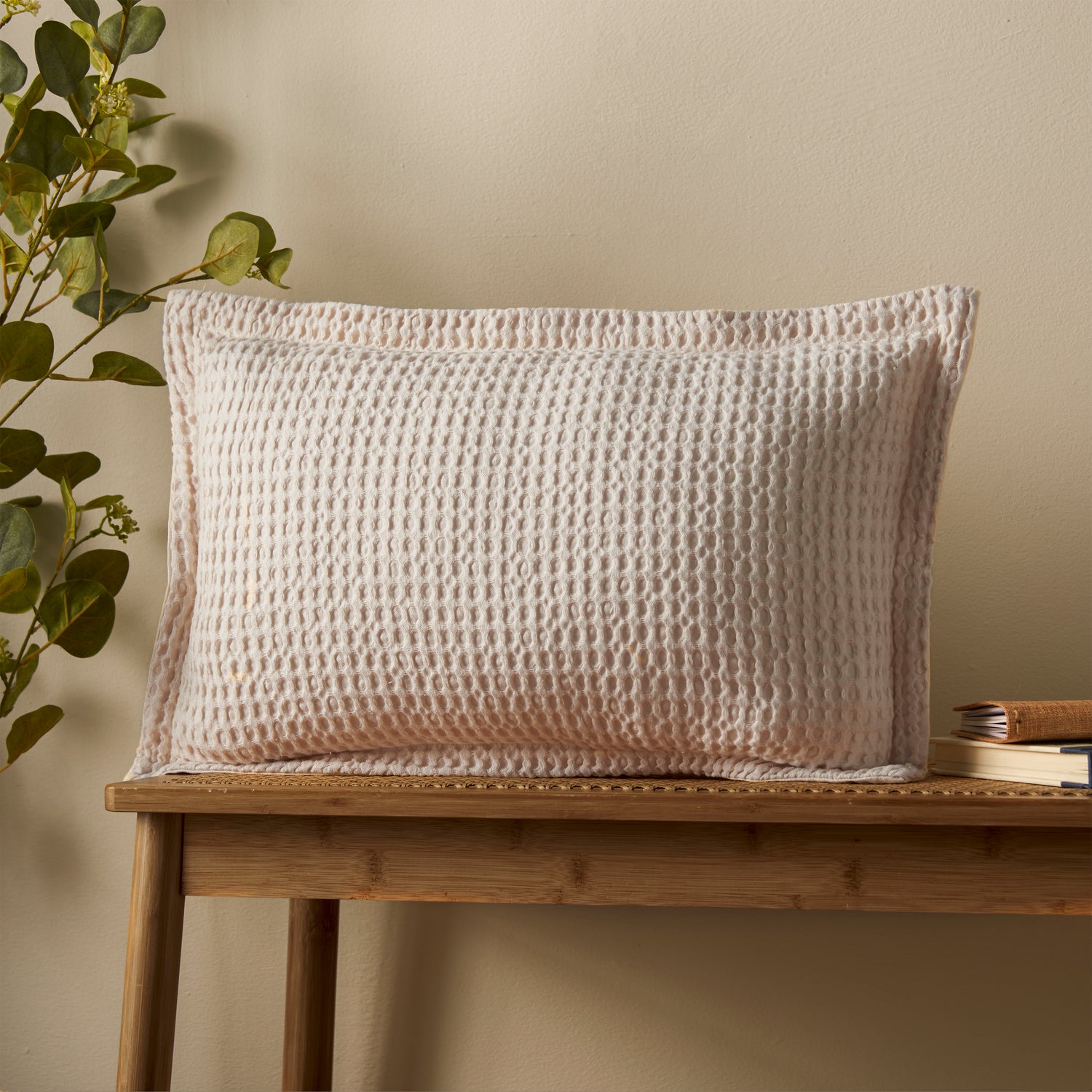 Pineapple Elephant Jaipur Waffle 30cm x 50cm Oxford Filled Boudoir Natural