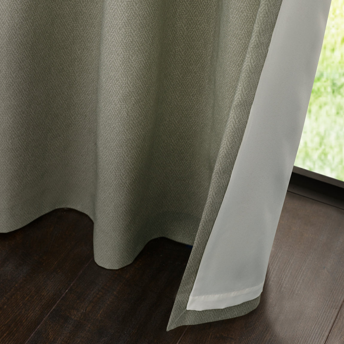 Catherine Lansfield Melville Ready Made Eyelet Curtains Green