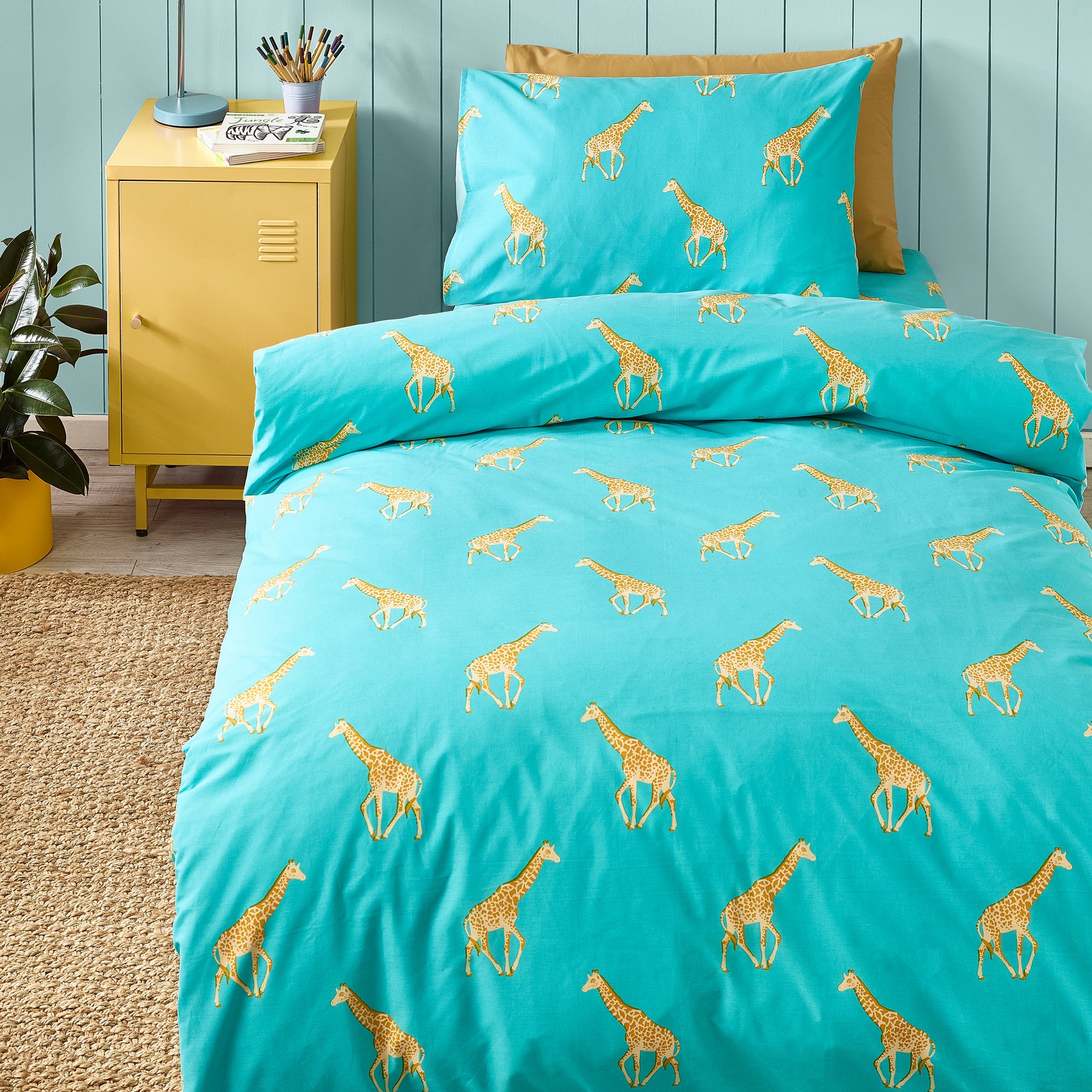 Catherine Lansfield Havin A Giraffe Childrens Bedding Aqua