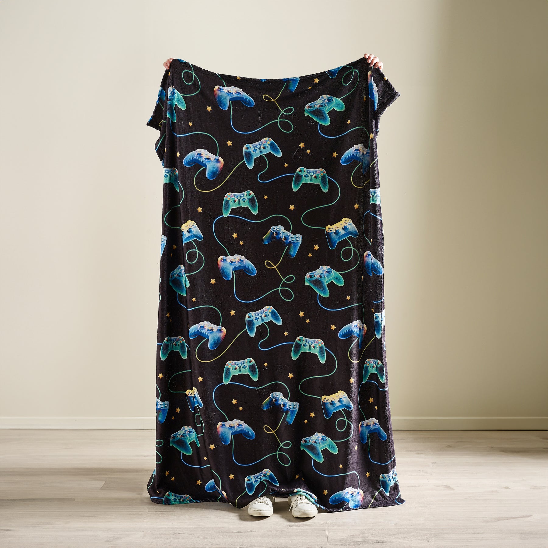 Catherine Lansfield Gamer 130cm x 170cm Throw Black