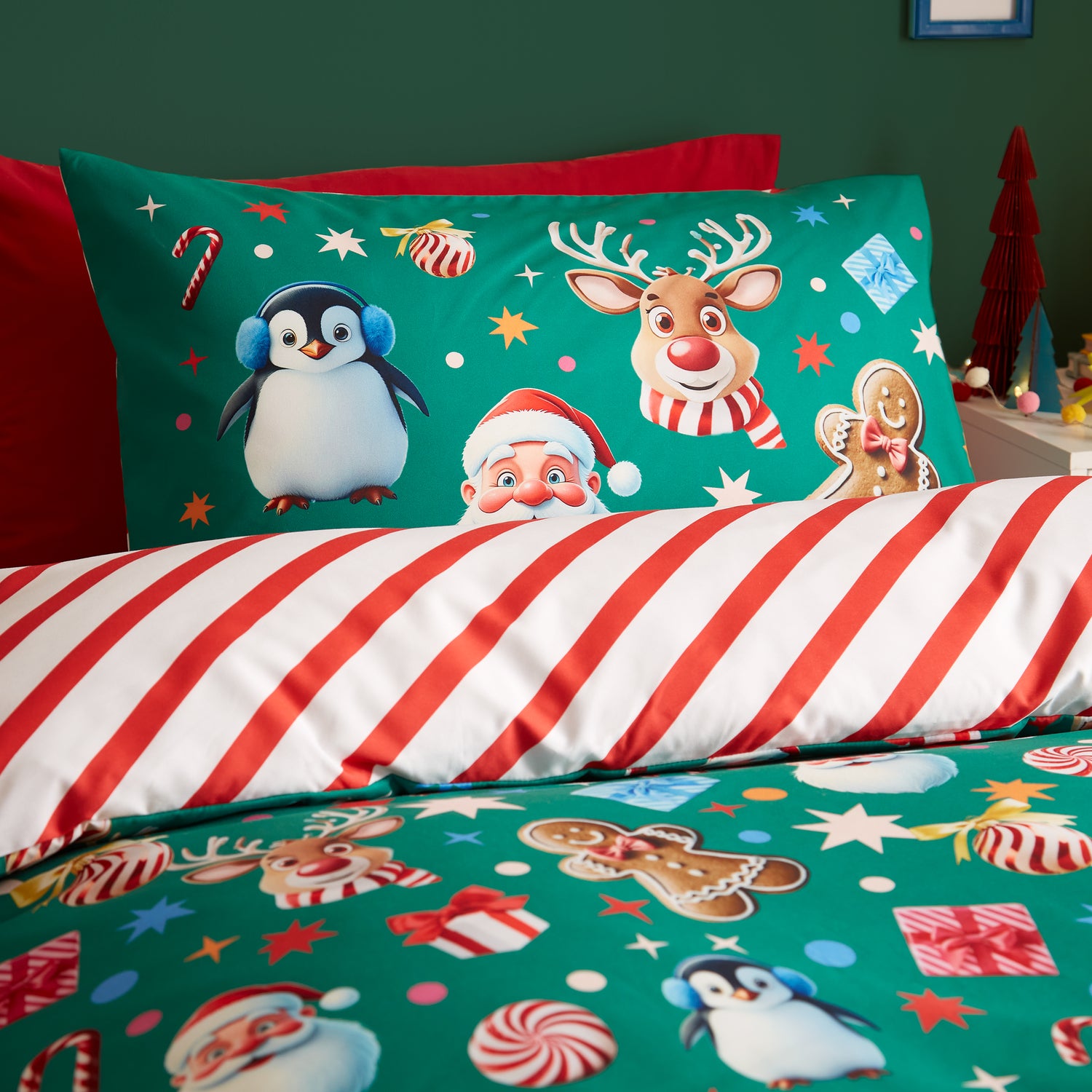 Catherine Lansfield Christmas Icons Duvet Cover Bedding Set Green