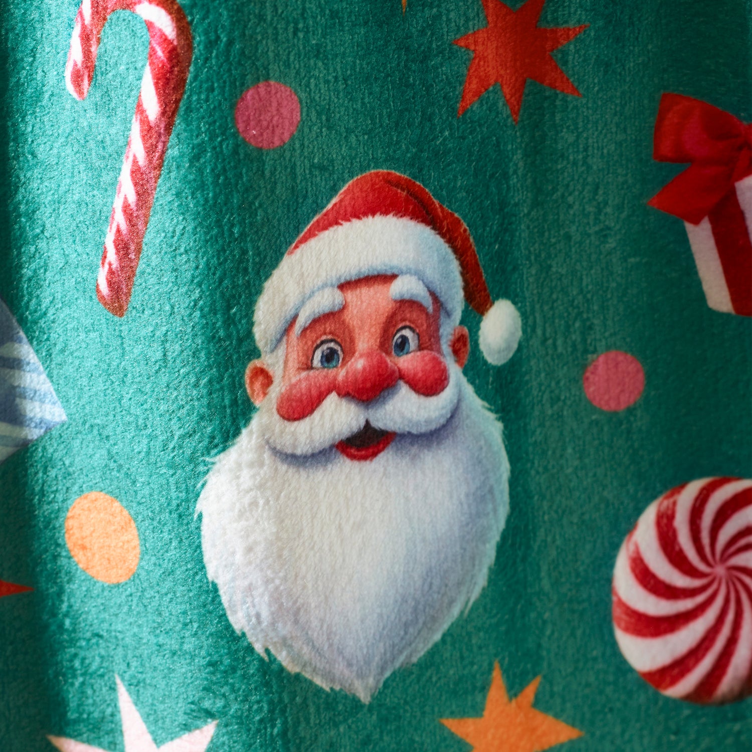 Catherine Lansfield Christmas Icons 130cm x 170cm Throw Green
