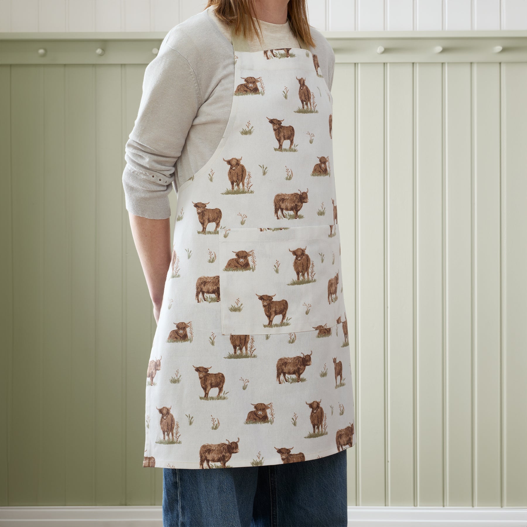 Catherine Lansfield Angus Highland Cow Apron Natural