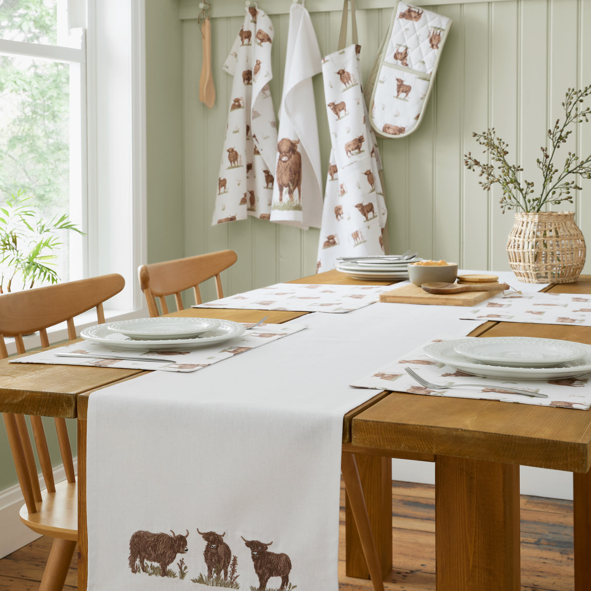 Catherine Lansfield Angus Highland Cow Placemat Natural