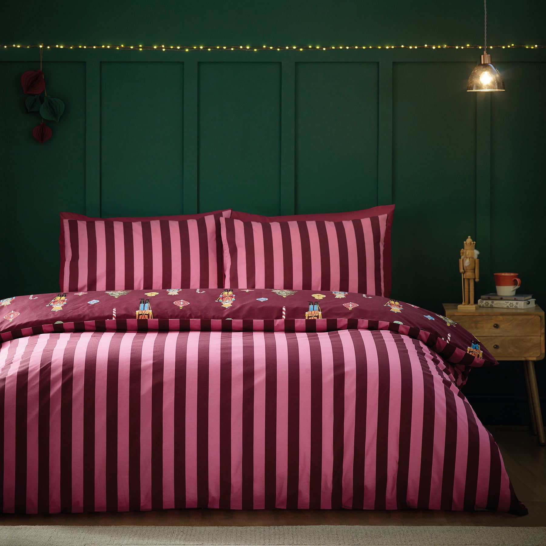 Catherine Lansfield Christmas Nutcracker Stripe Duvet Cover Bedding Set Plum