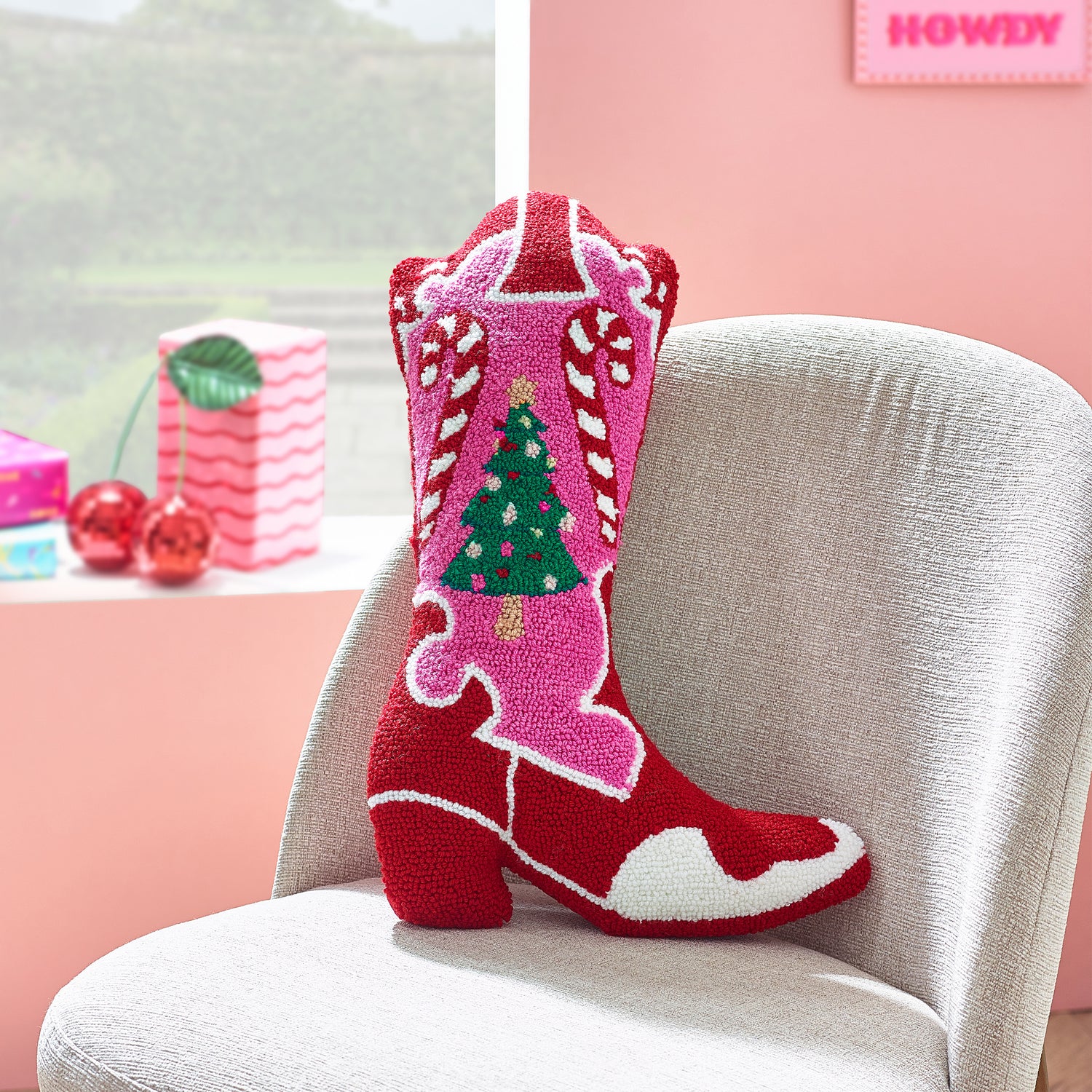 Catherine Lansfield Santas Howdy Christmas Filled Cushion Pink