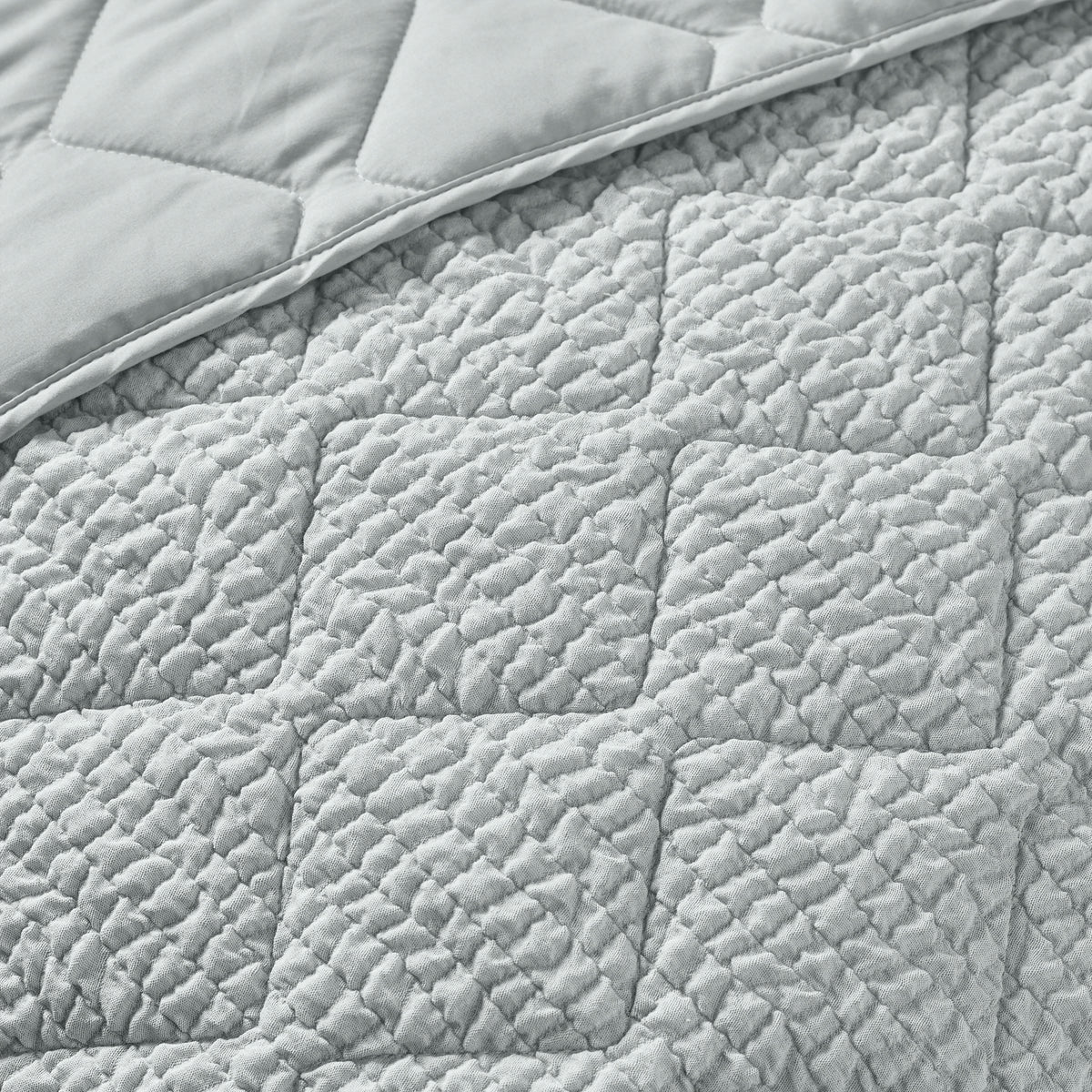 Catherine Lansfield Crinkle Seersucker 220cm x 220cm Bedspread Green
