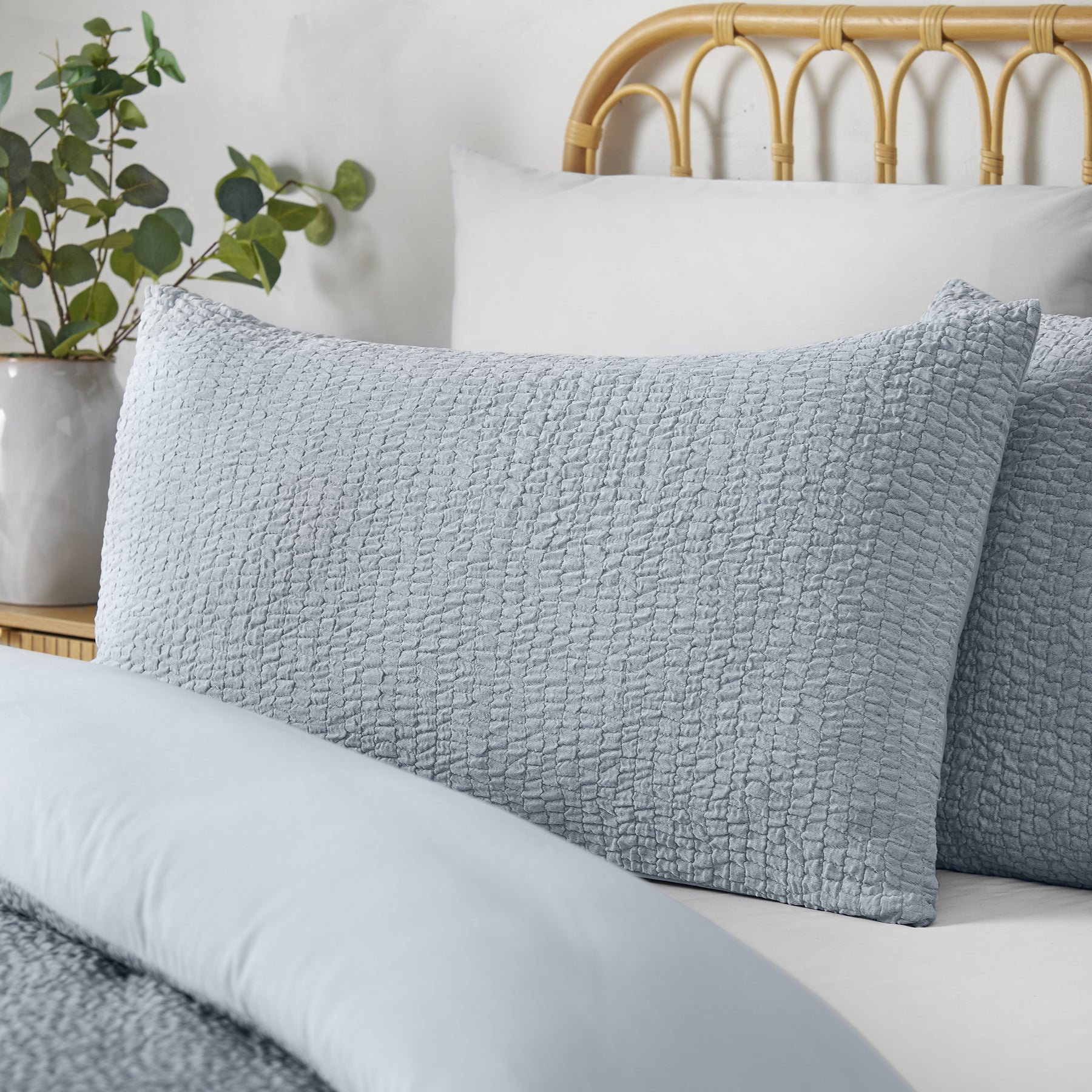 Catherine Lansfield Crinkle Seersucker Duvet Cover Bedding Set Blue