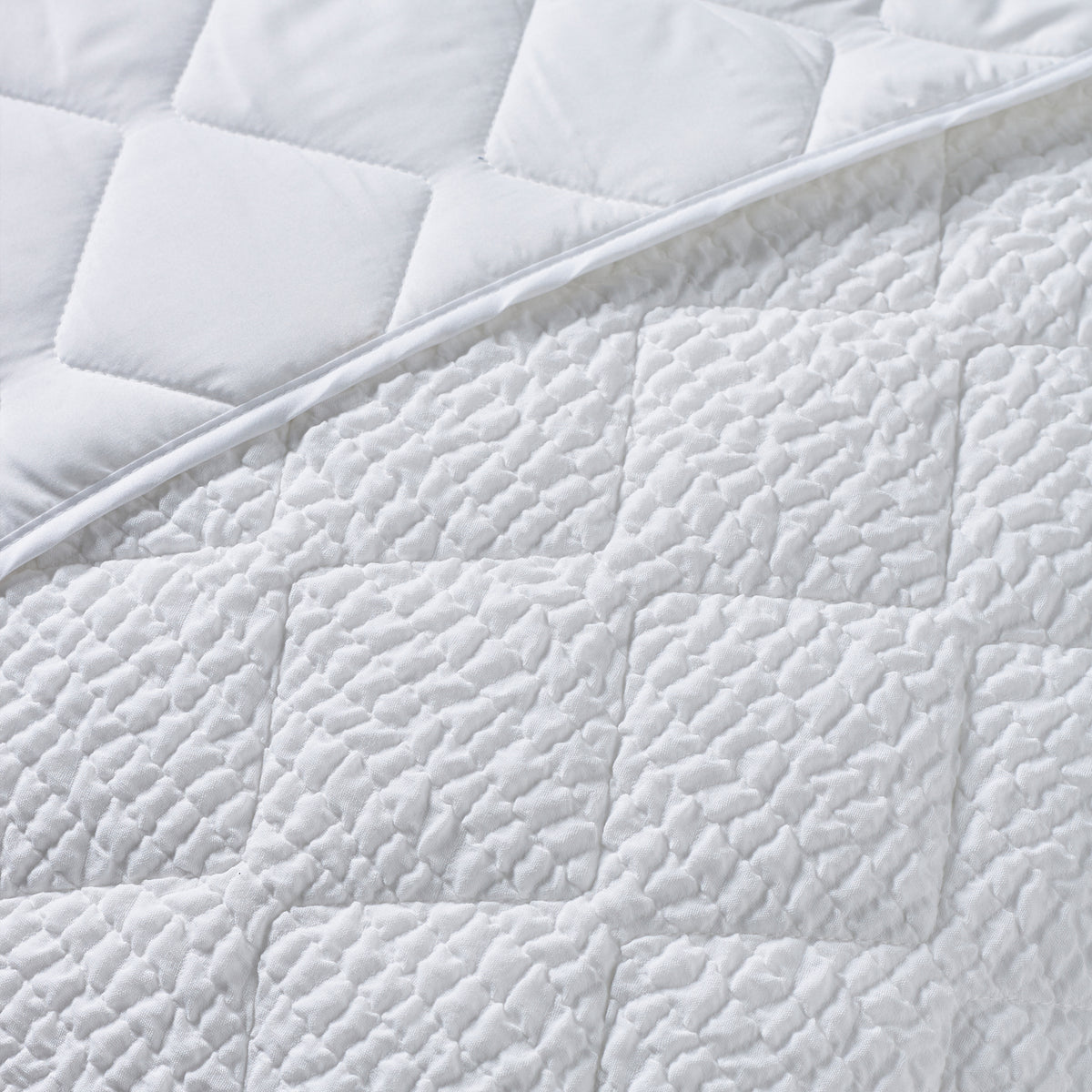 Catherine Lansfield Crinkle Seersucker 220cm x 220cm Bedspread White
