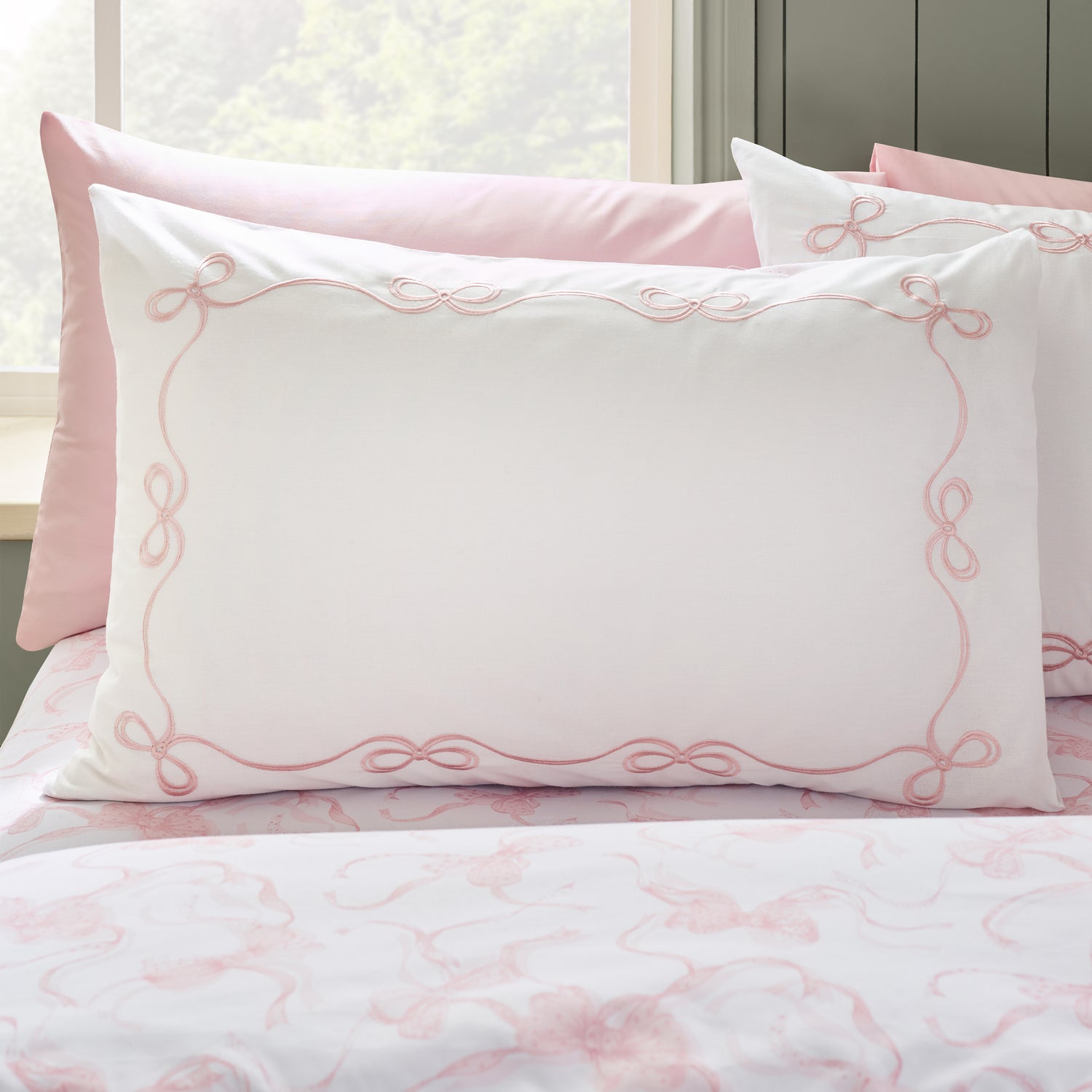 Catherine Lansfield Bow Embroidery Duvet Cover Bedding Set White Pink