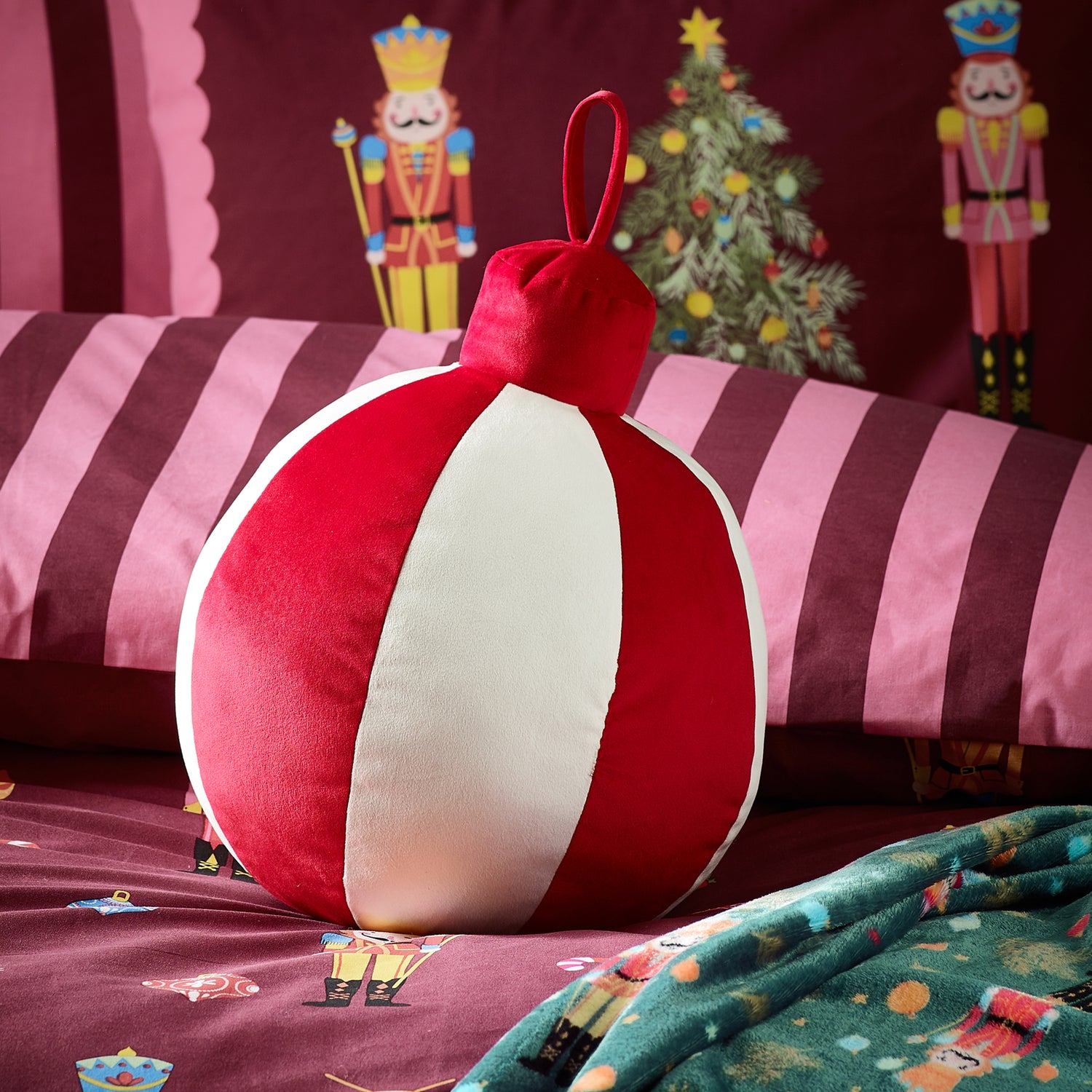 Catherine Lansfield Christmas Bauble Filled Cushion White Red