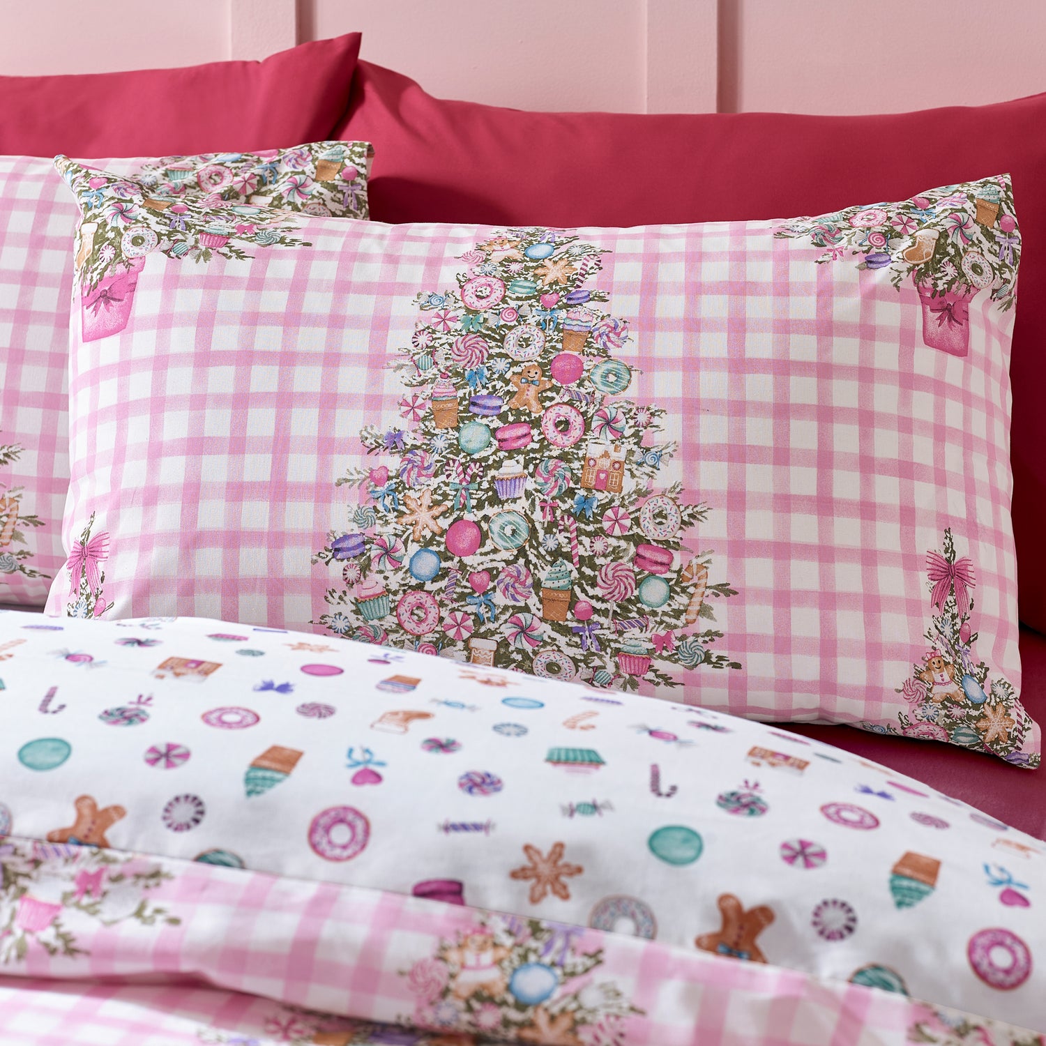 Catherine Lansfield Christmas Sweets And Treats Duvet Cover Bedding Set Pink