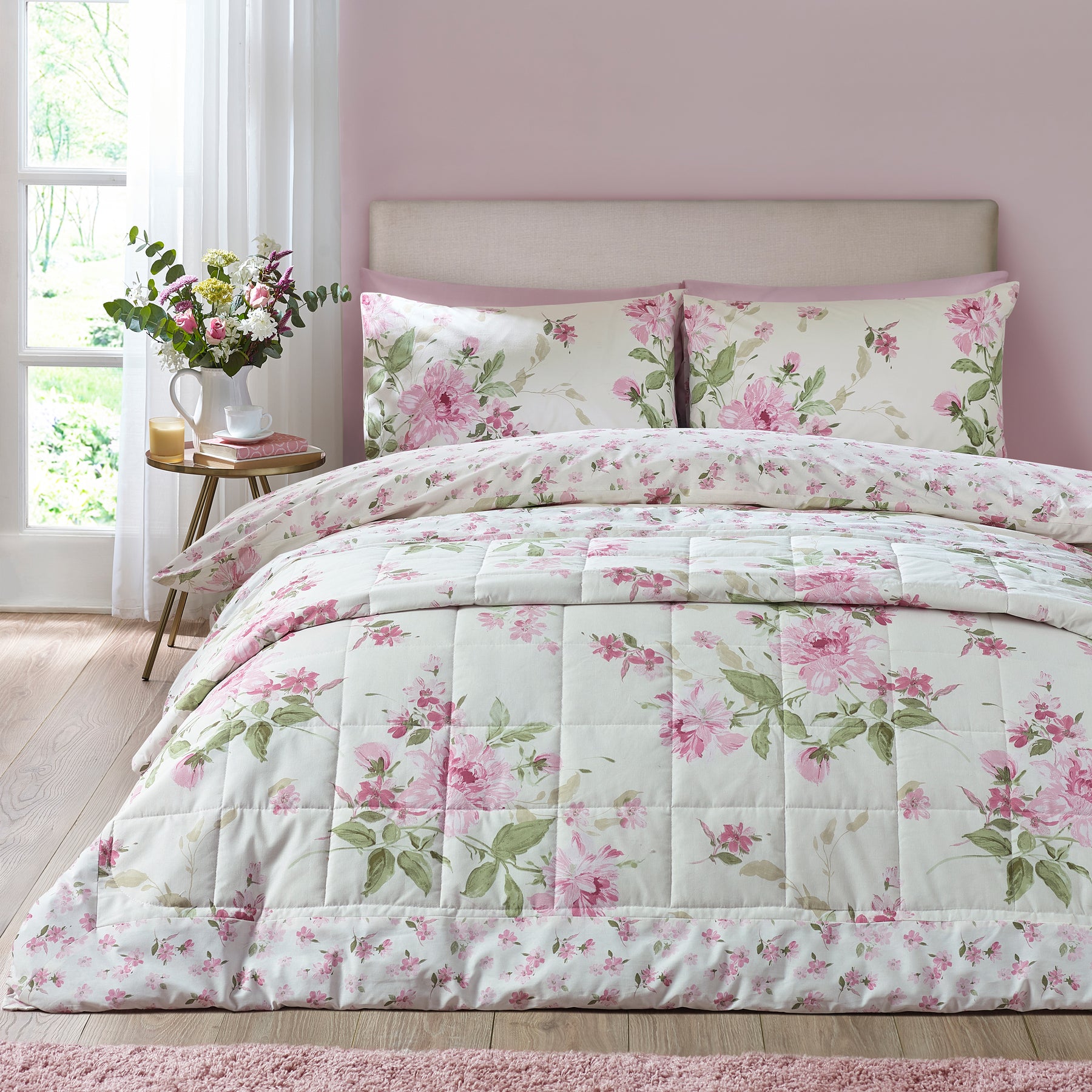 Catherine Lansfield Avebury Floral 220cm x 230cm Reversible Bedspread Cream