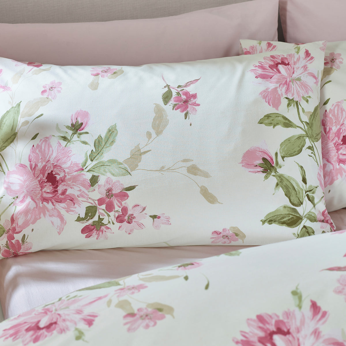 Catherine Lansfield Avebury Floral Duvet Cover Bedding Set Cream