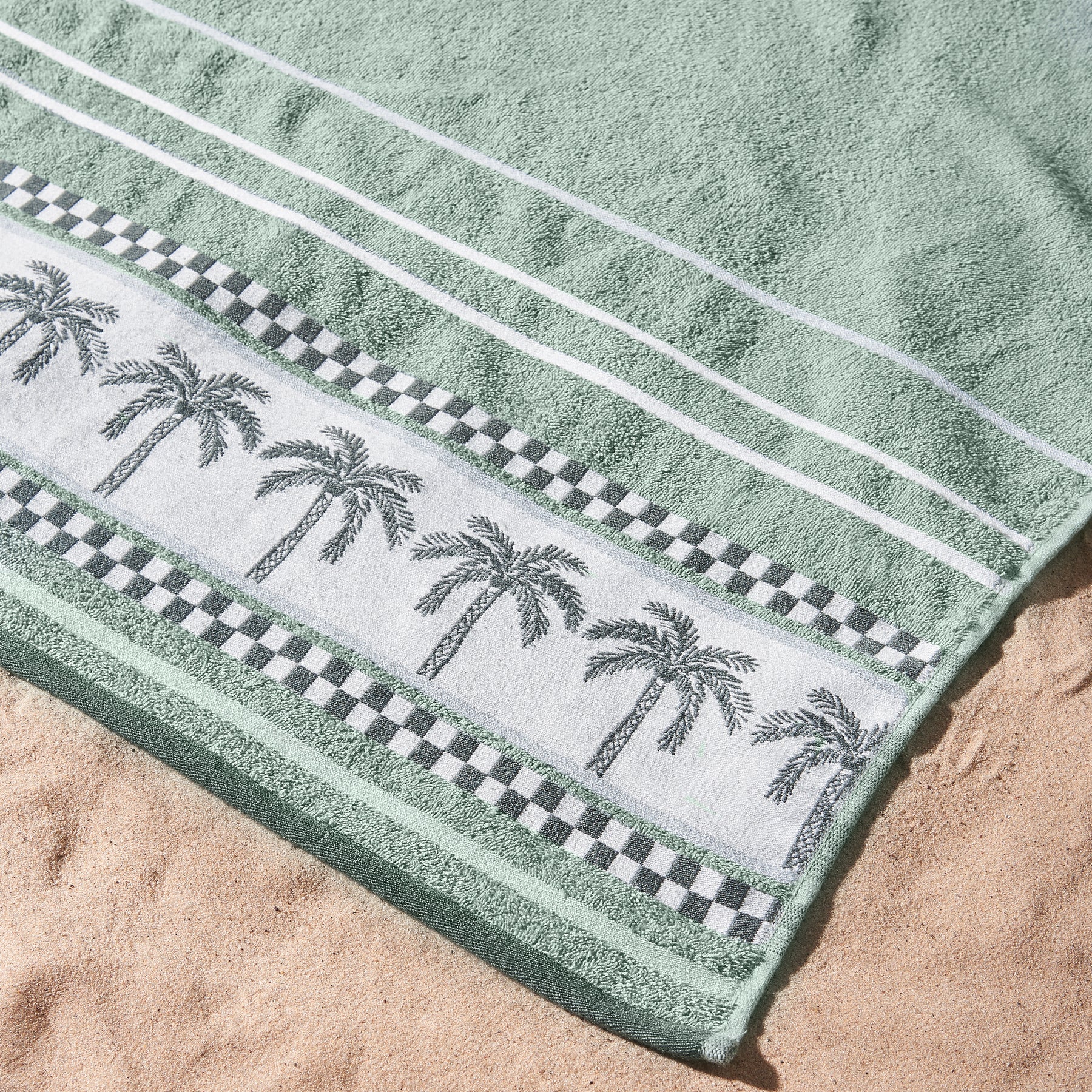 Catherine Lansfield Plam Trees Extra Large Beach Towel Green