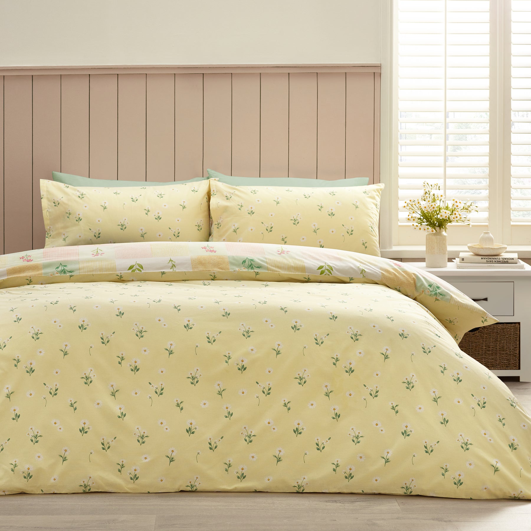 Catherine Lansfield Daisy Patchwork Duvet Cover Bedding Set Yellow