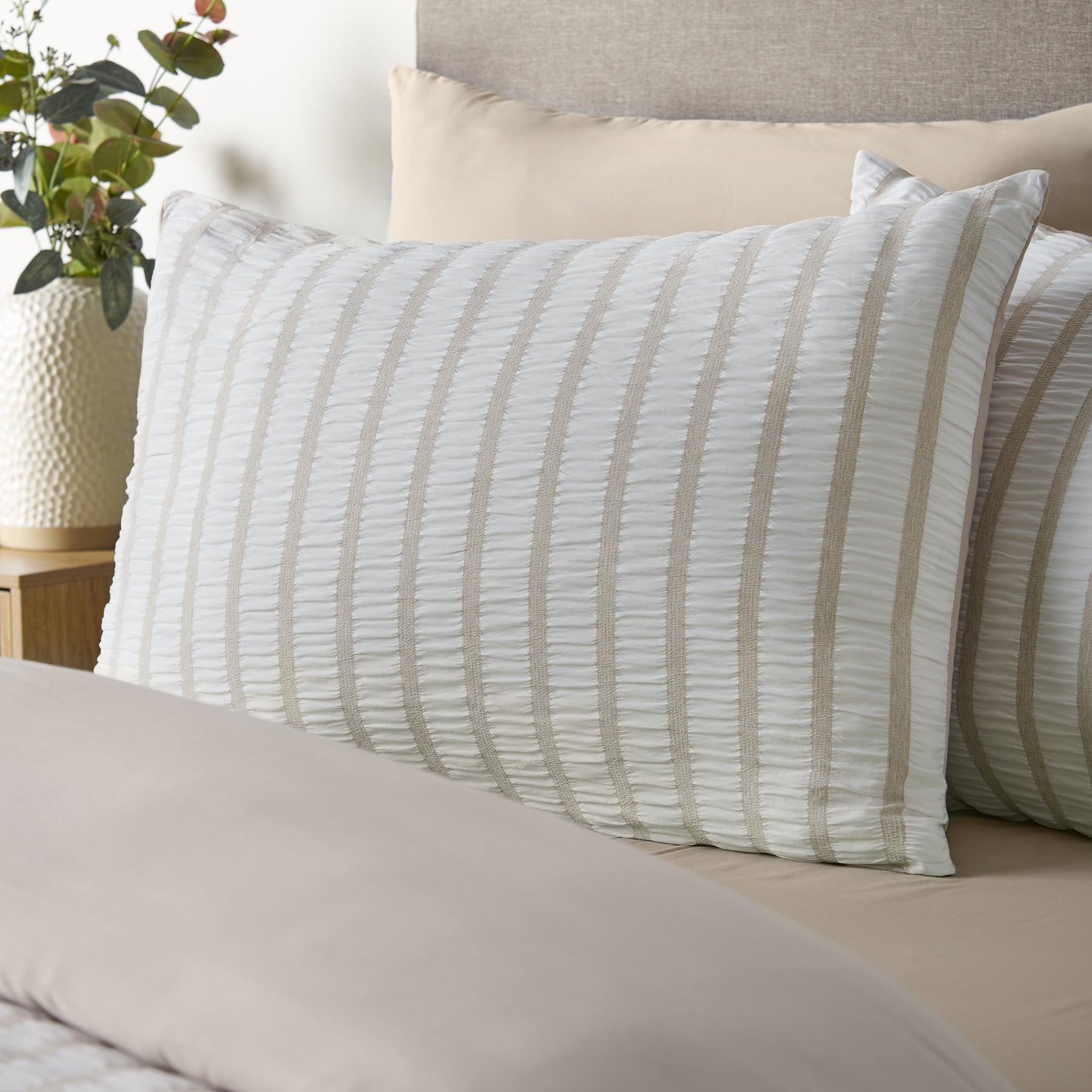 Catherine Lansfield So Soft Seersucker Stripe Duvet Cover Bedding Set Natural